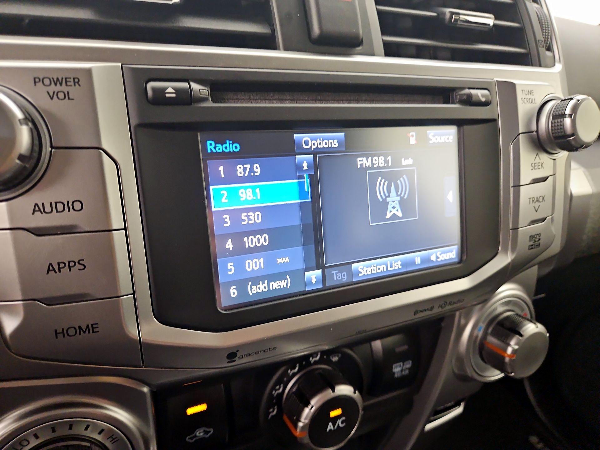 Thumbnail: 2016 Toyota 4Runner - 16