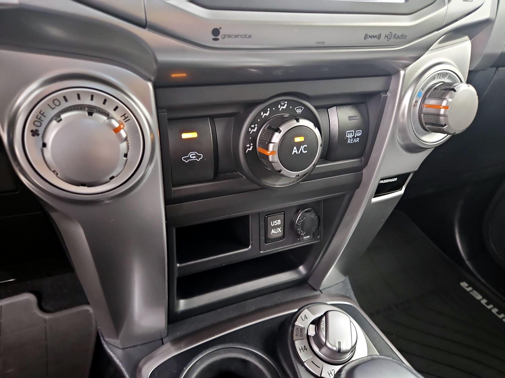 Thumbnail: 2016 Toyota 4Runner - 17