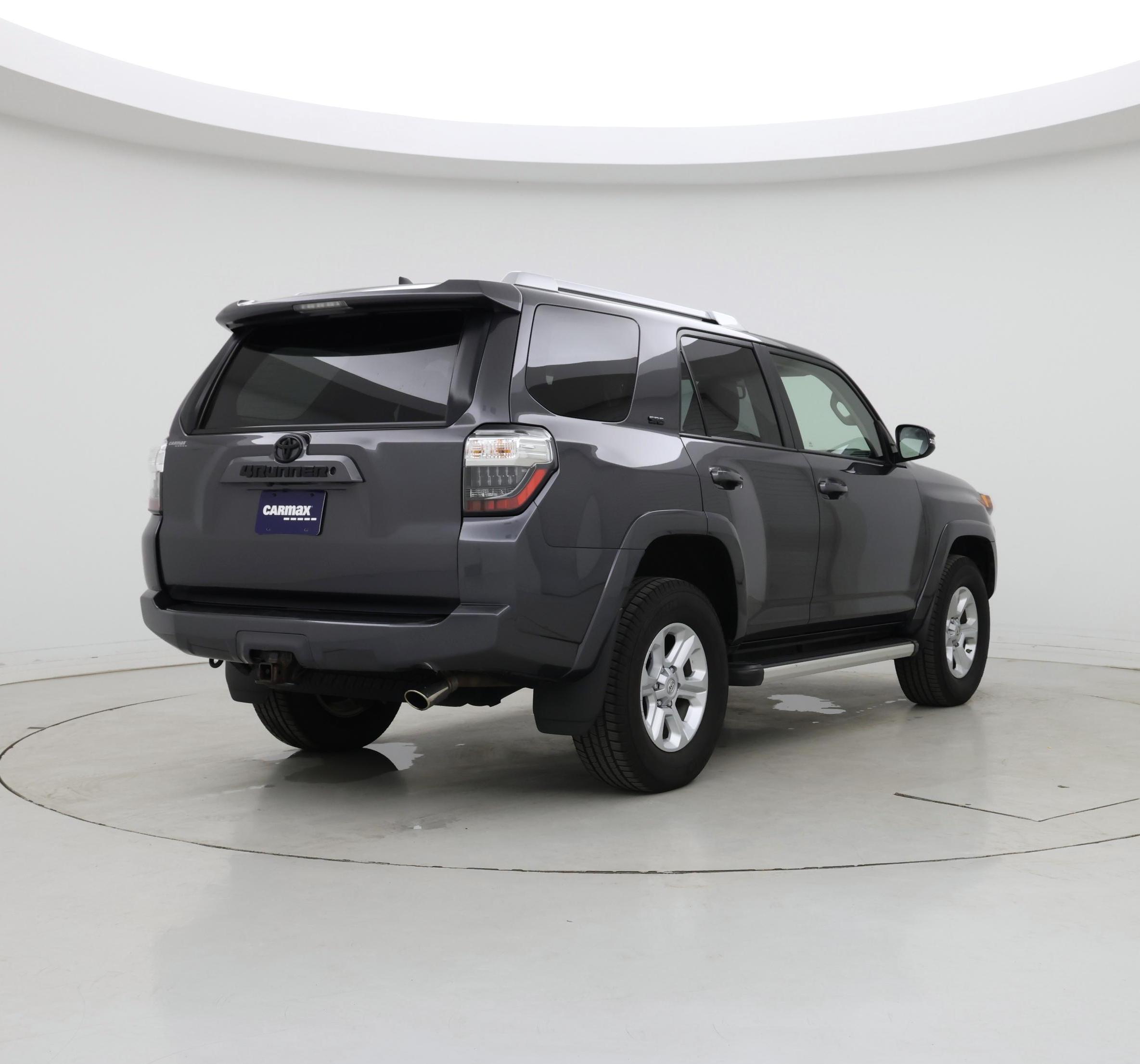 Thumbnail: 2016 Toyota 4Runner - 8