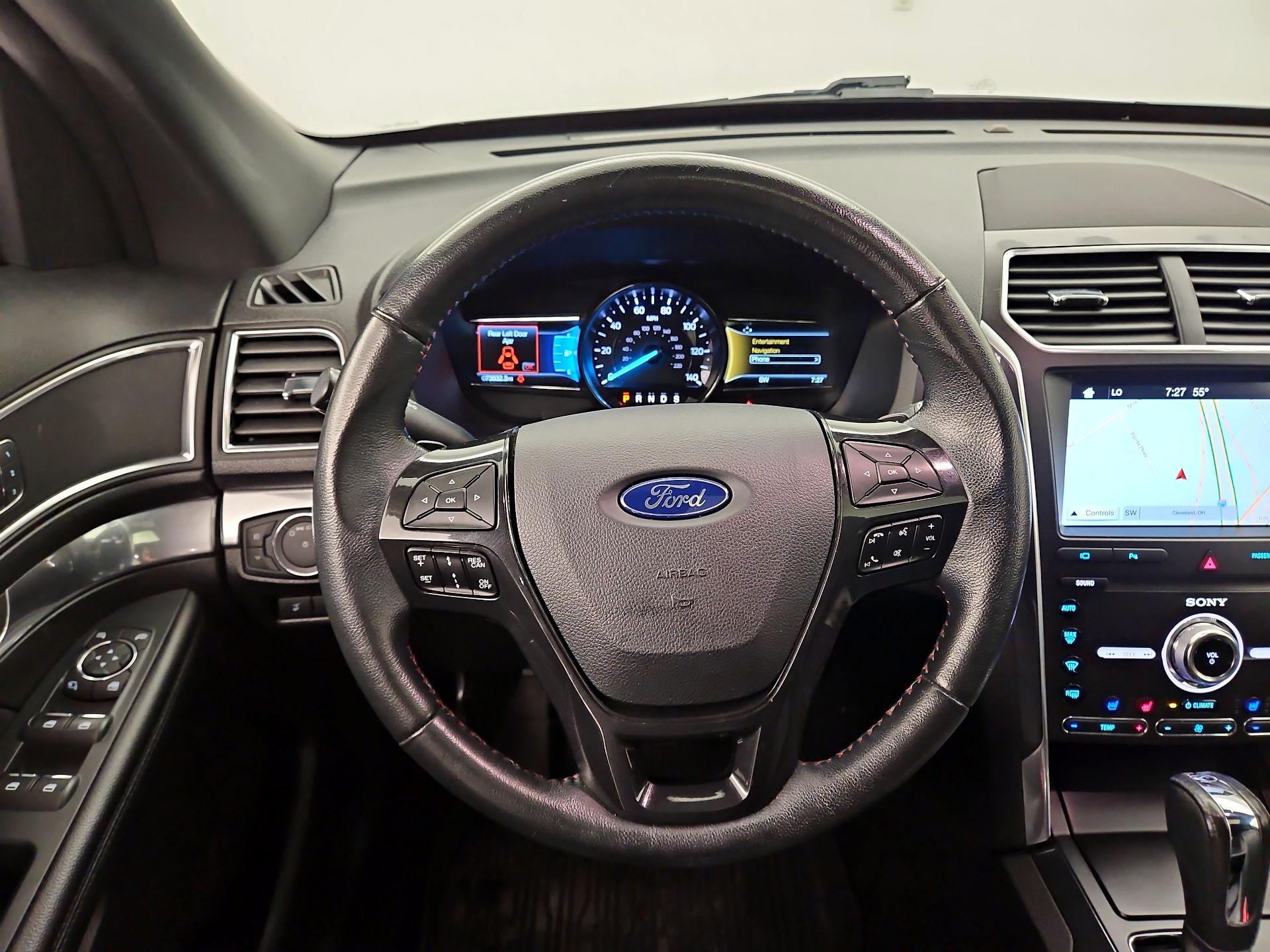 Thumbnail: 2019 Ford Explorer - 10