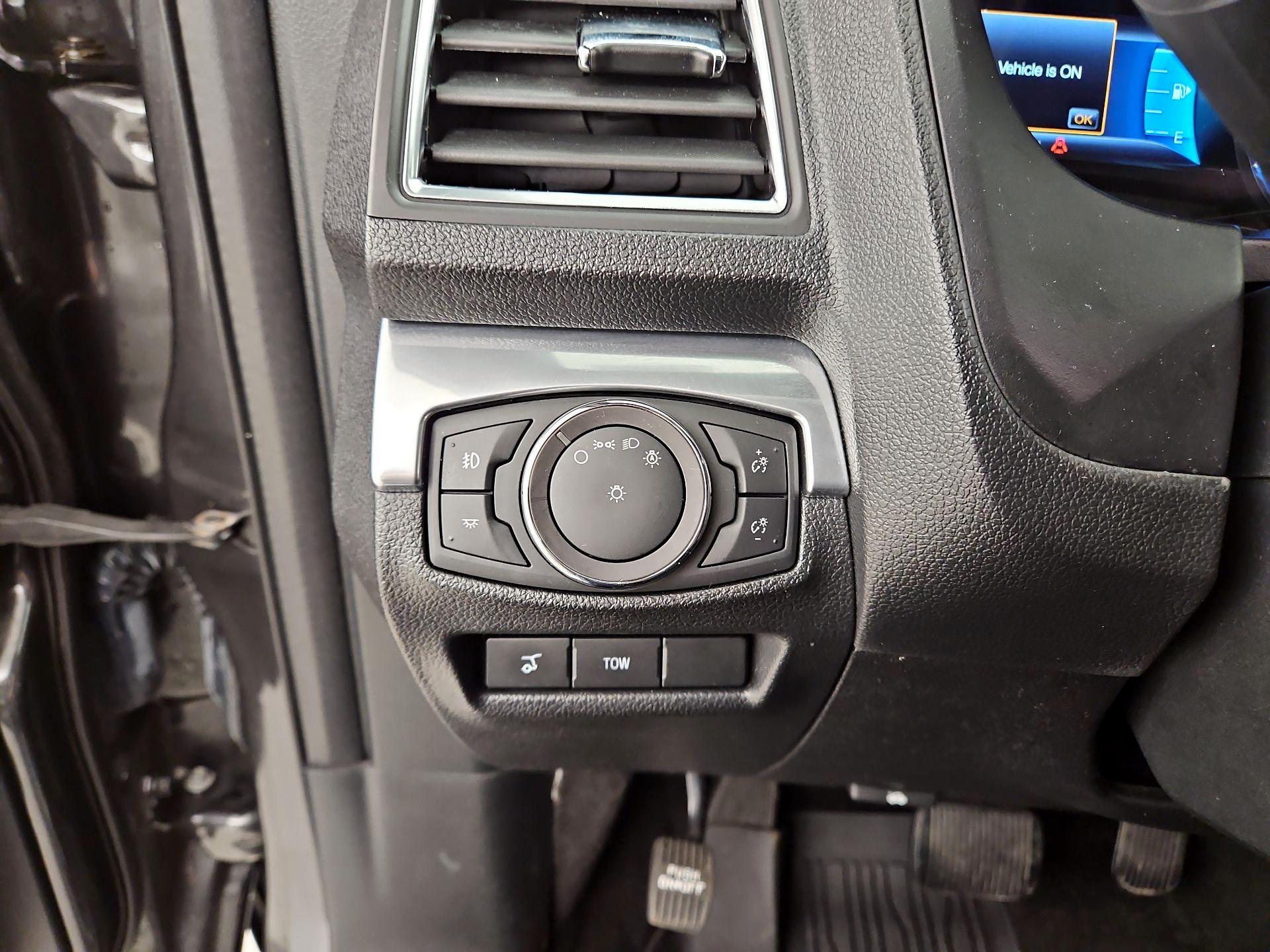 Thumbnail: 2019 Ford Explorer - 13