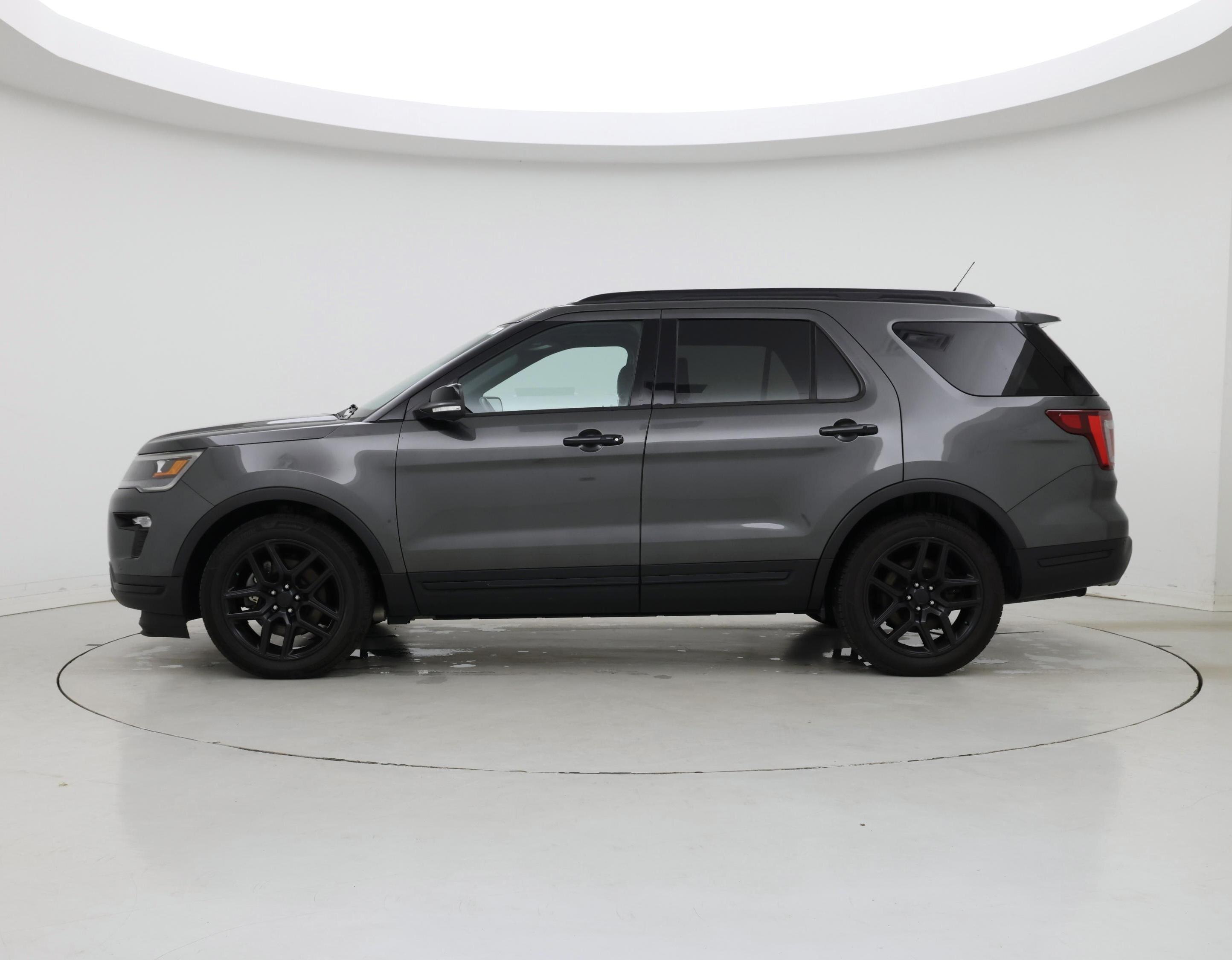 Thumbnail: 2019 Ford Explorer - 3