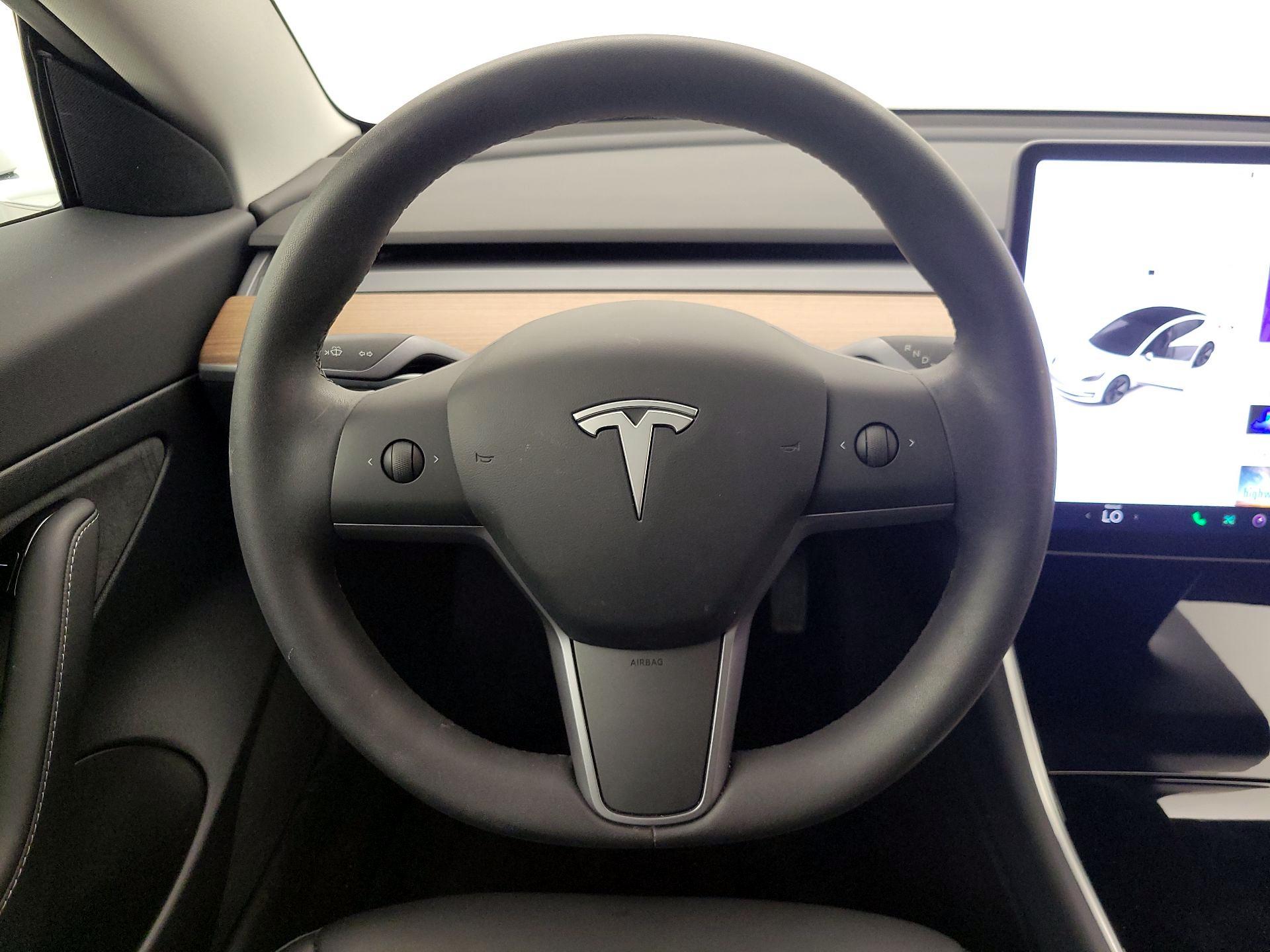 Thumbnail: 2020 Tesla Model 3 - 10