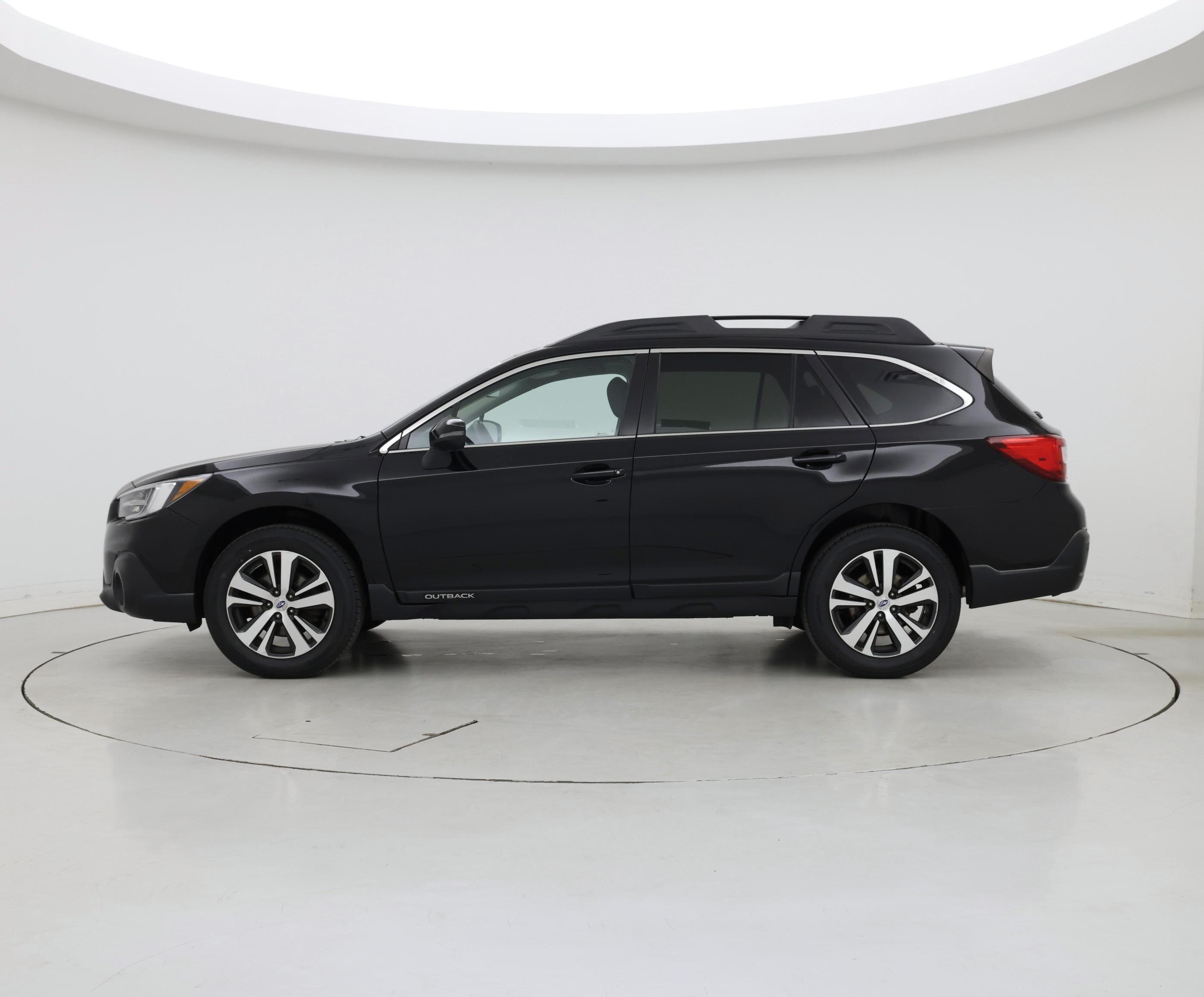 Thumbnail: 2019 Subaru Outback - 3