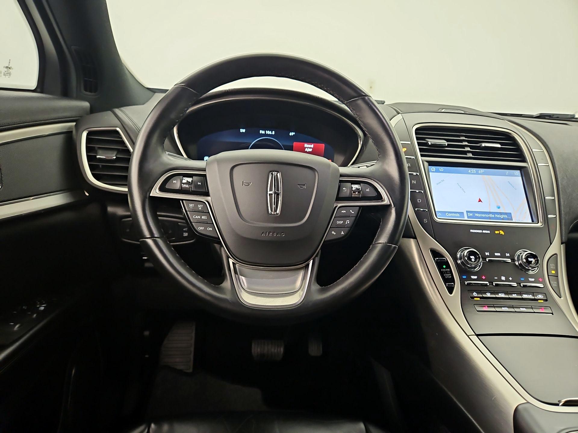 Thumbnail: 2020 Lincoln Nautilus - 10