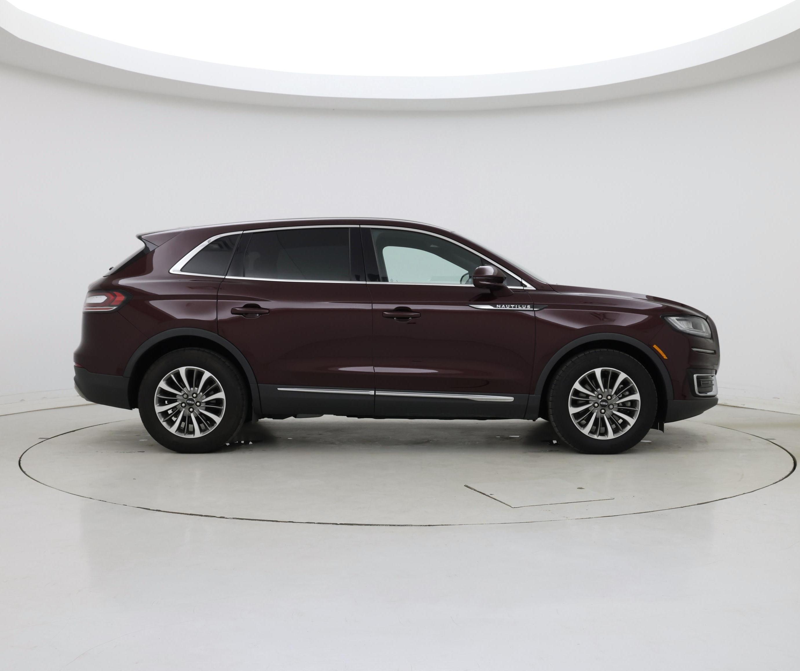 Thumbnail: 2020 Lincoln Nautilus - 7