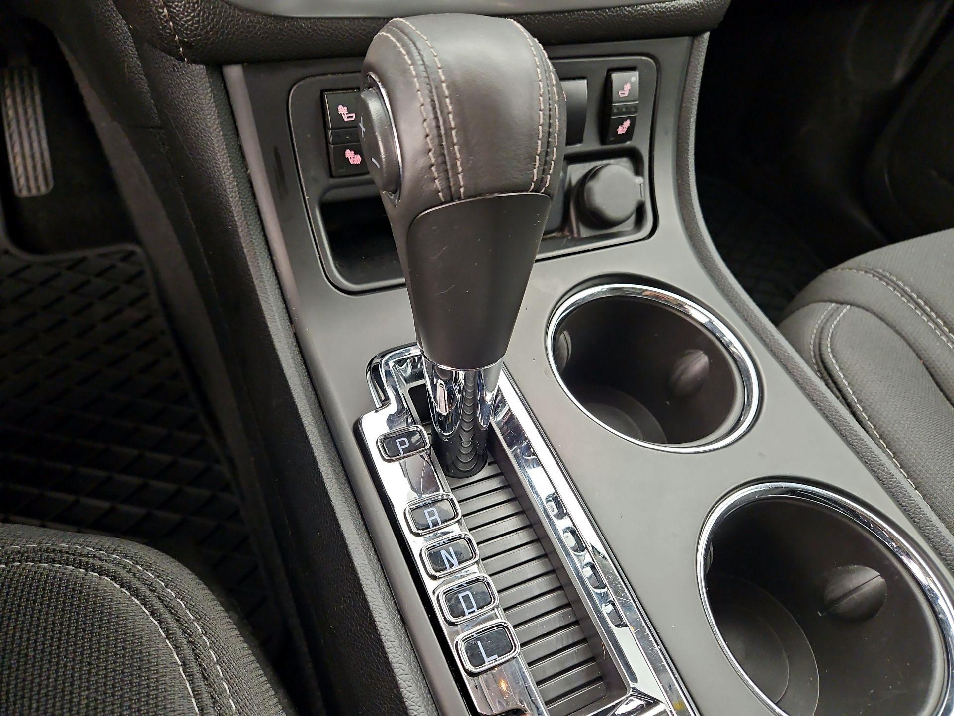 Thumbnail: 2015 GMC Acadia - 17