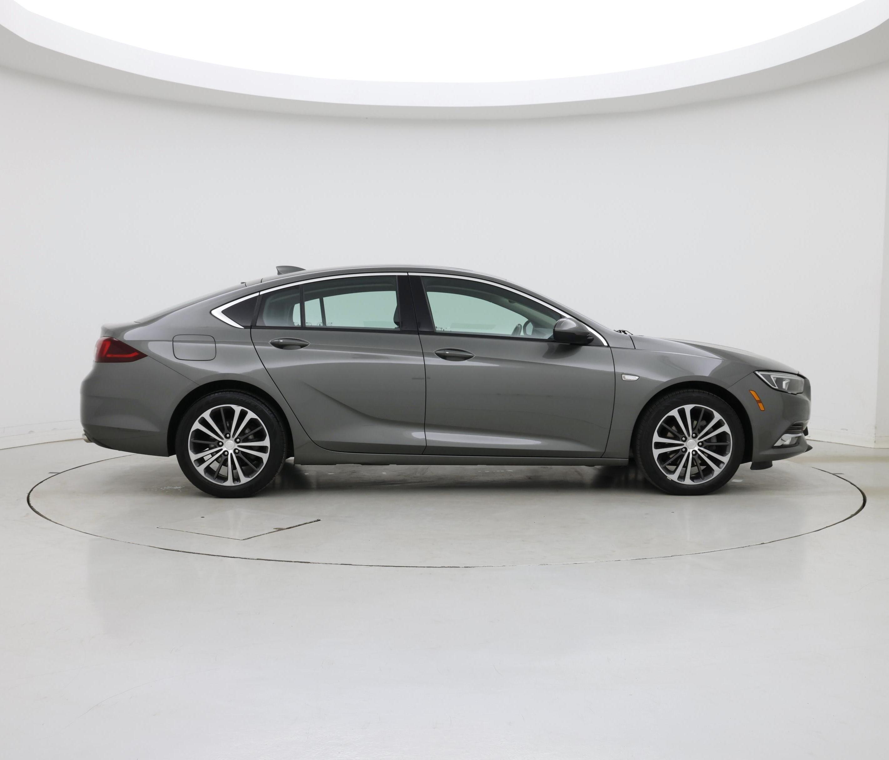 Thumbnail: 2018 Buick Regal - 7