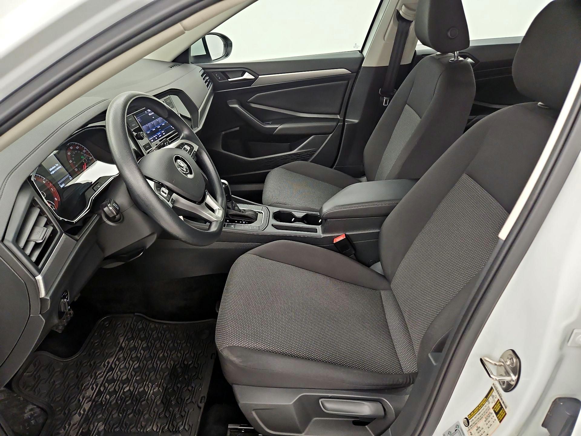Thumbnail: 2020 Volkswagen Jetta - 11