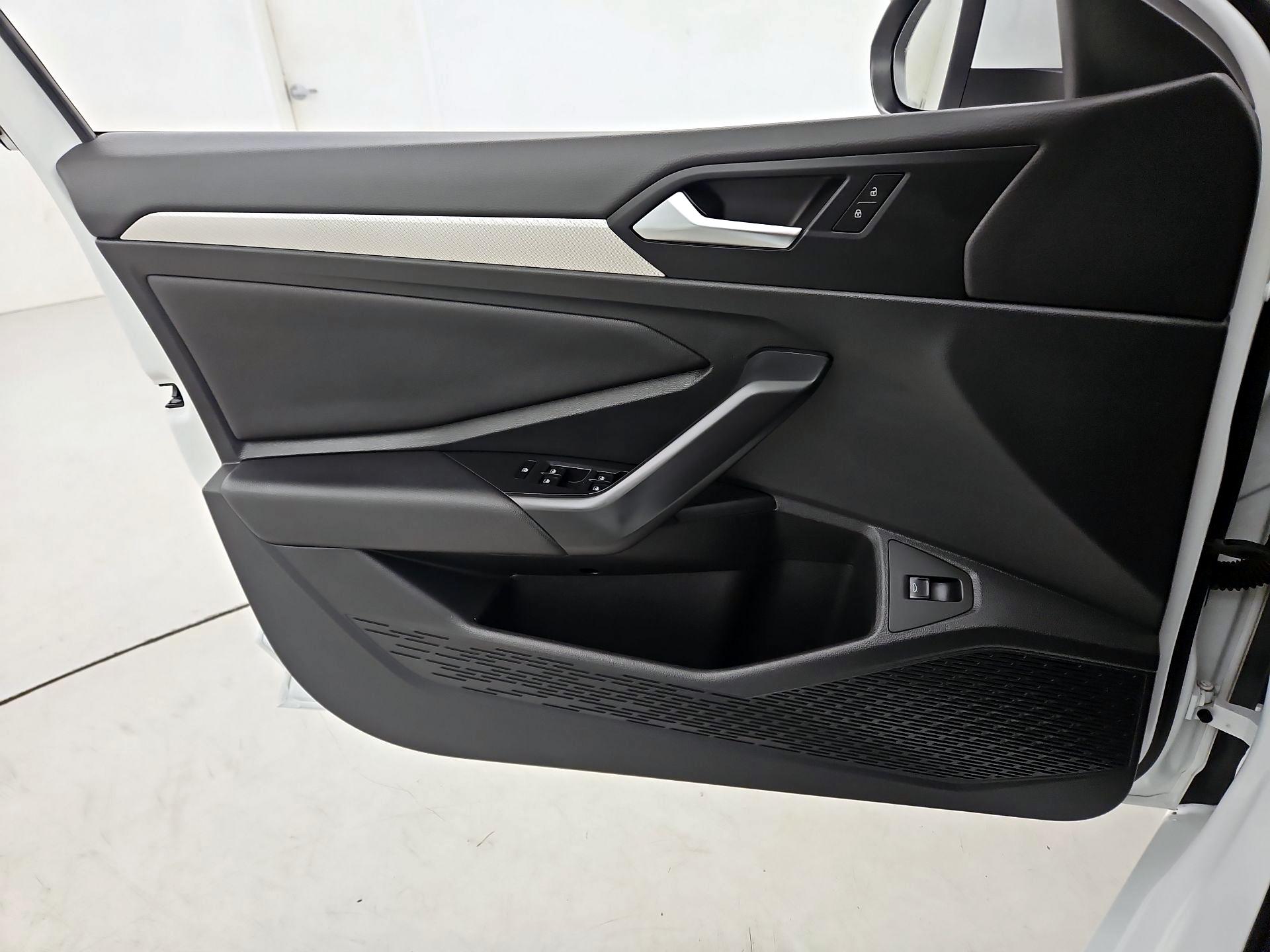 Thumbnail: 2020 Volkswagen Jetta - 12