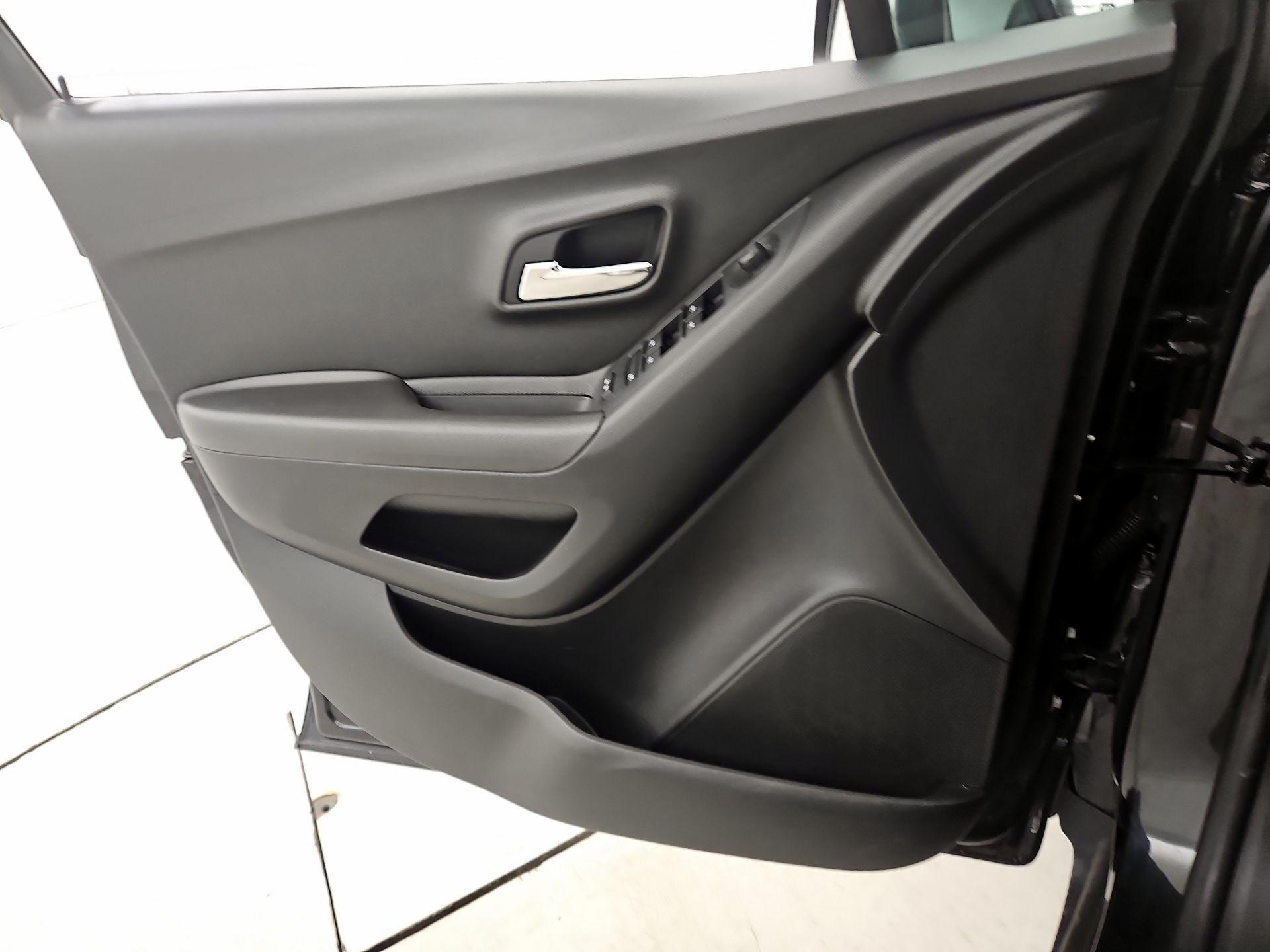 Thumbnail: 2020 Chevrolet Trax - 12