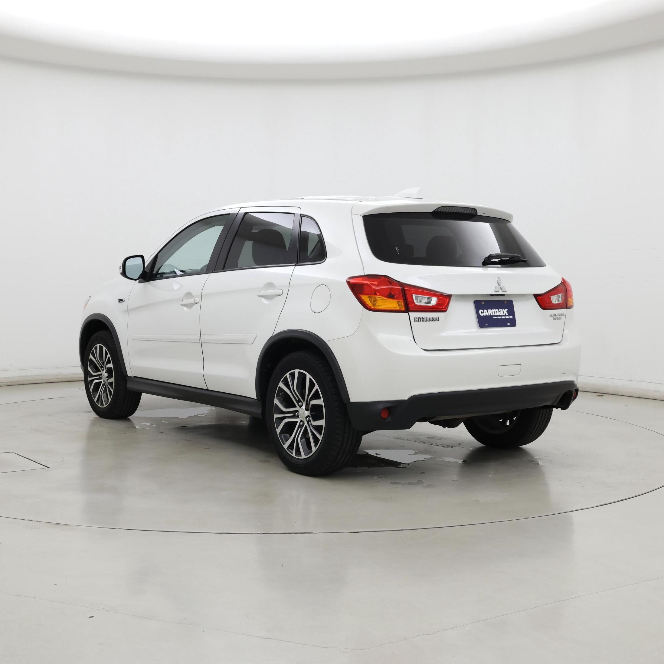 Thumbnail: 2017 Mitsubishi Outlander Sport - 2