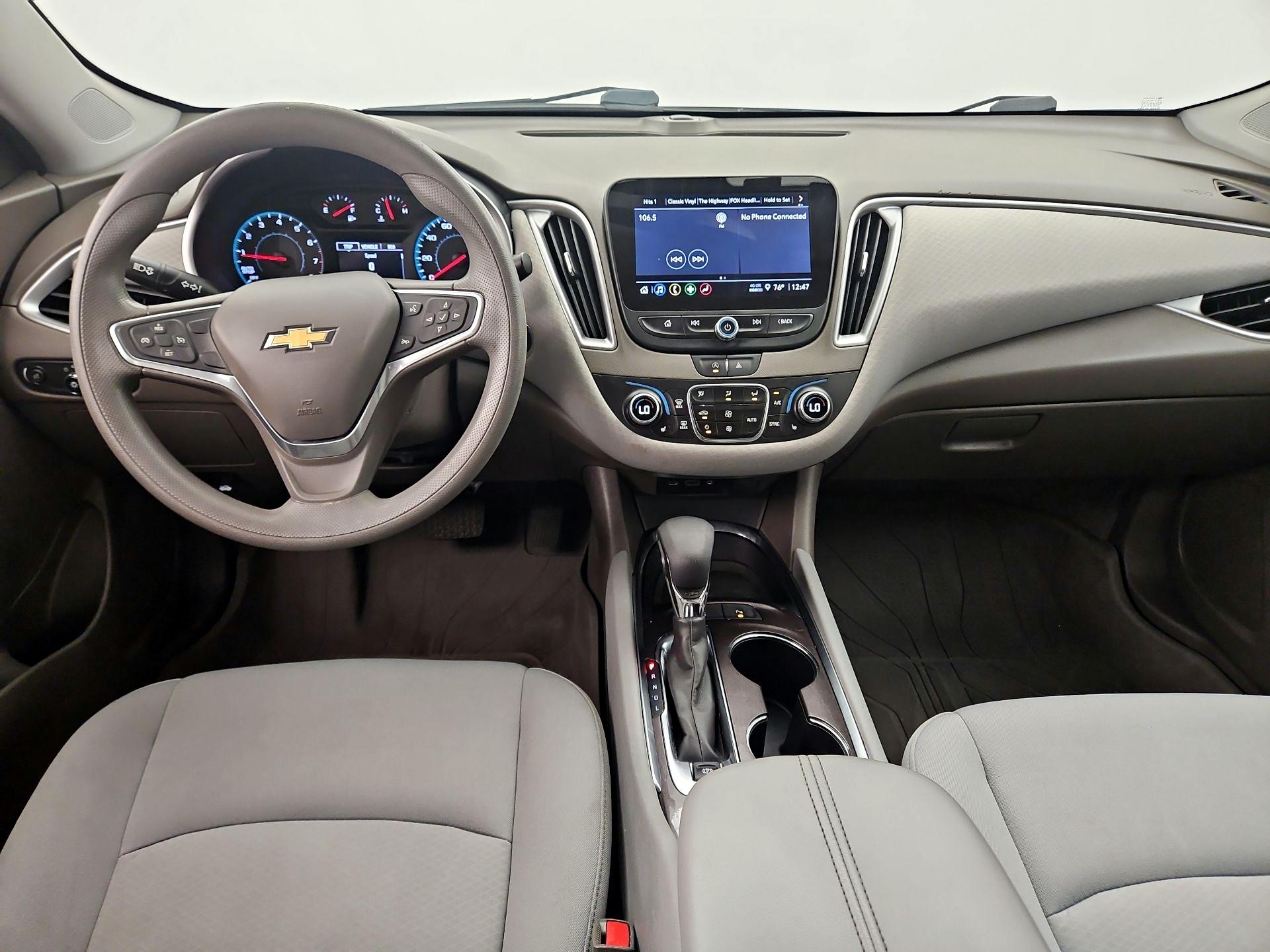 Thumbnail: 2022 Chevrolet Malibu - 9