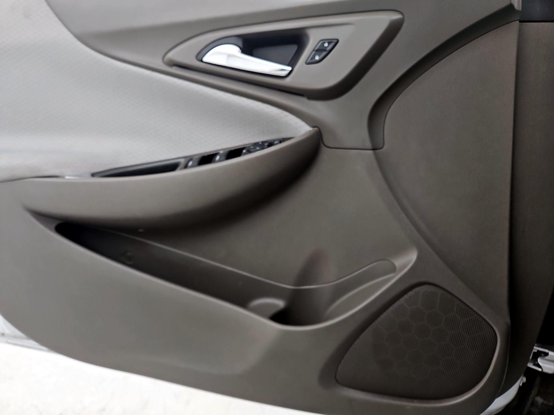 Thumbnail: 2022 Chevrolet Malibu - 12