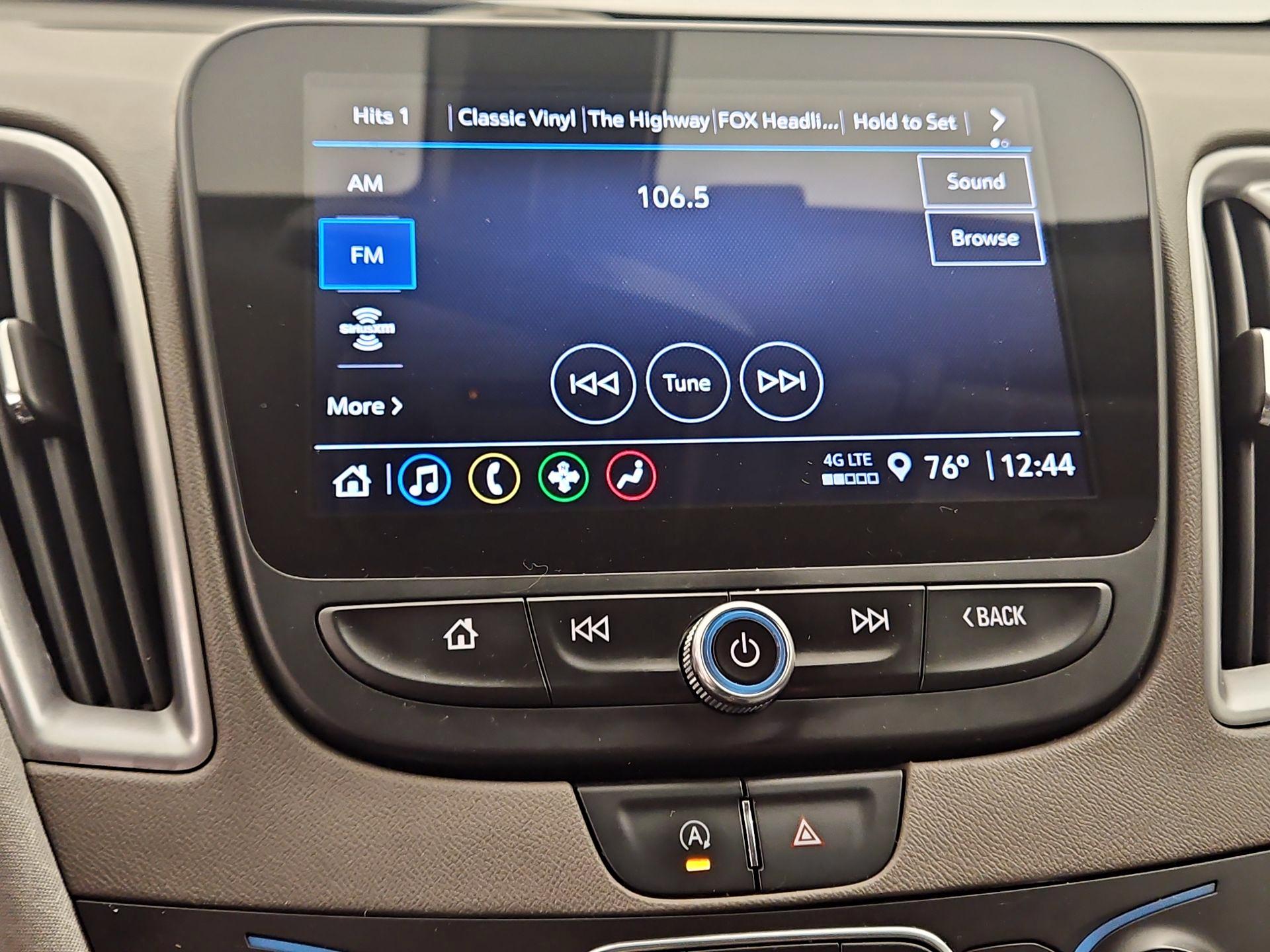 Thumbnail: 2022 Chevrolet Malibu - 15