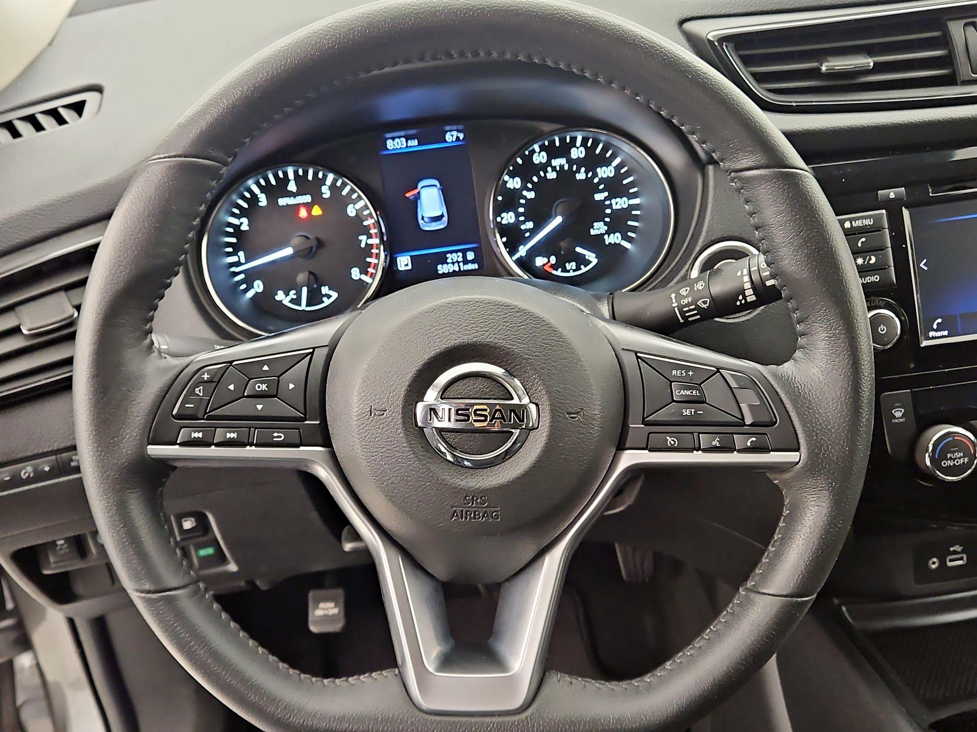 Thumbnail: 2020 Nissan Rogue - 10