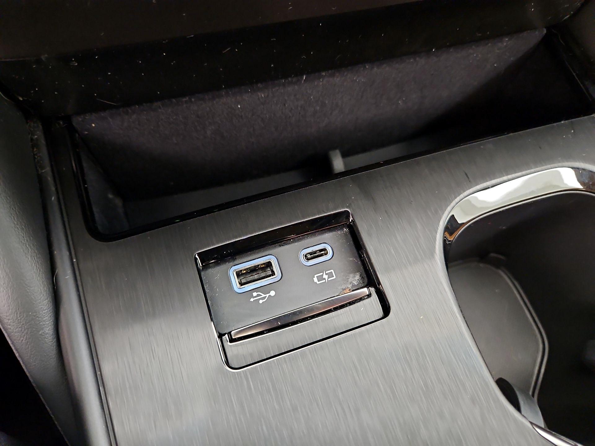 Thumbnail: 2024 Lexus ES - 18