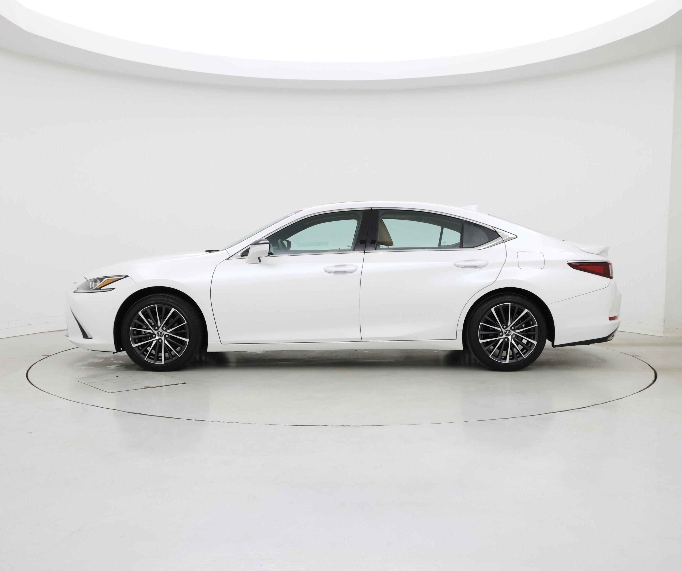 Thumbnail: 2024 Lexus ES - 3