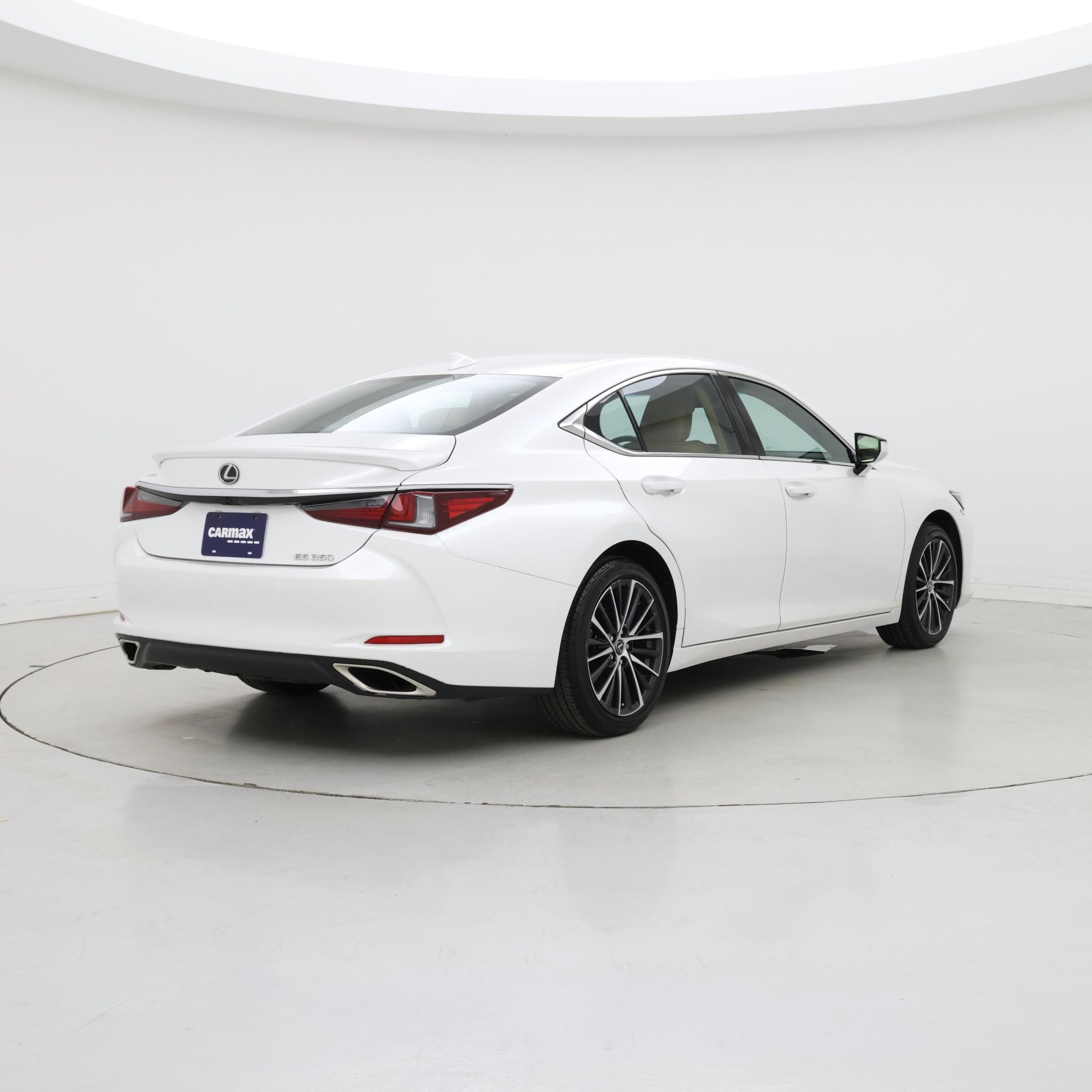 Thumbnail: 2024 Lexus ES - 8