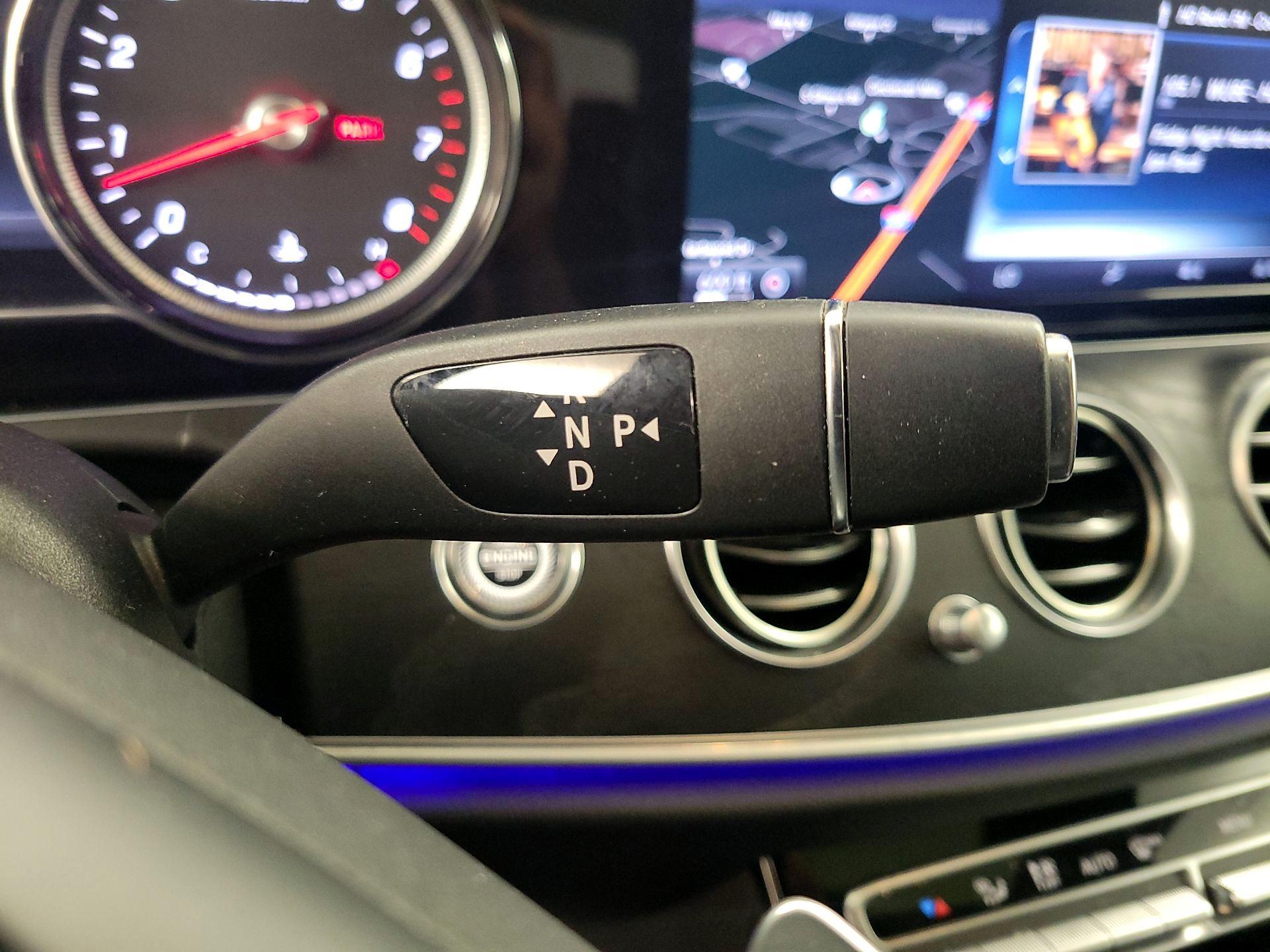 Thumbnail: 2017 Mercedes-Benz E-Class - 18