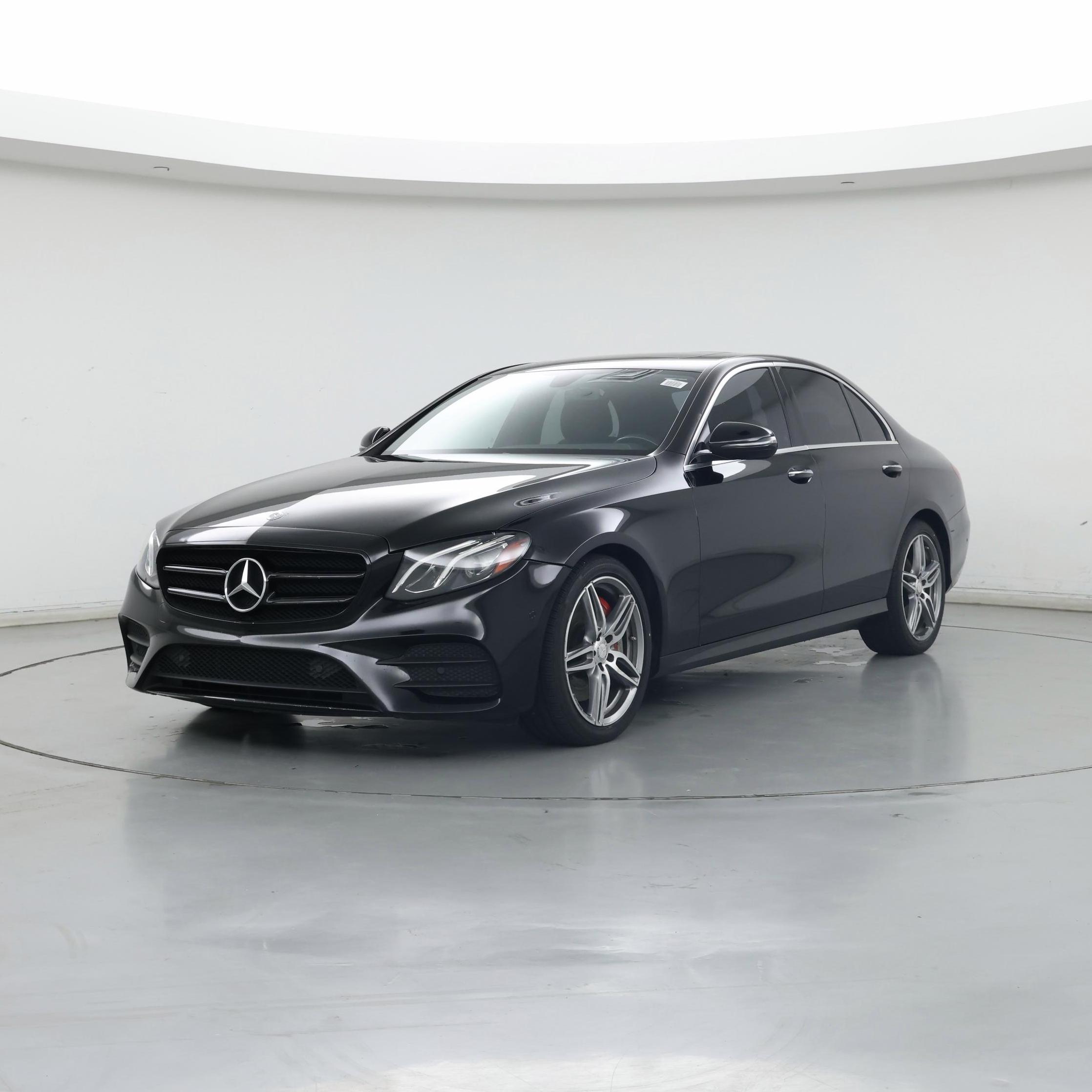 Thumbnail: 2017 Mercedes-Benz E-Class - 4