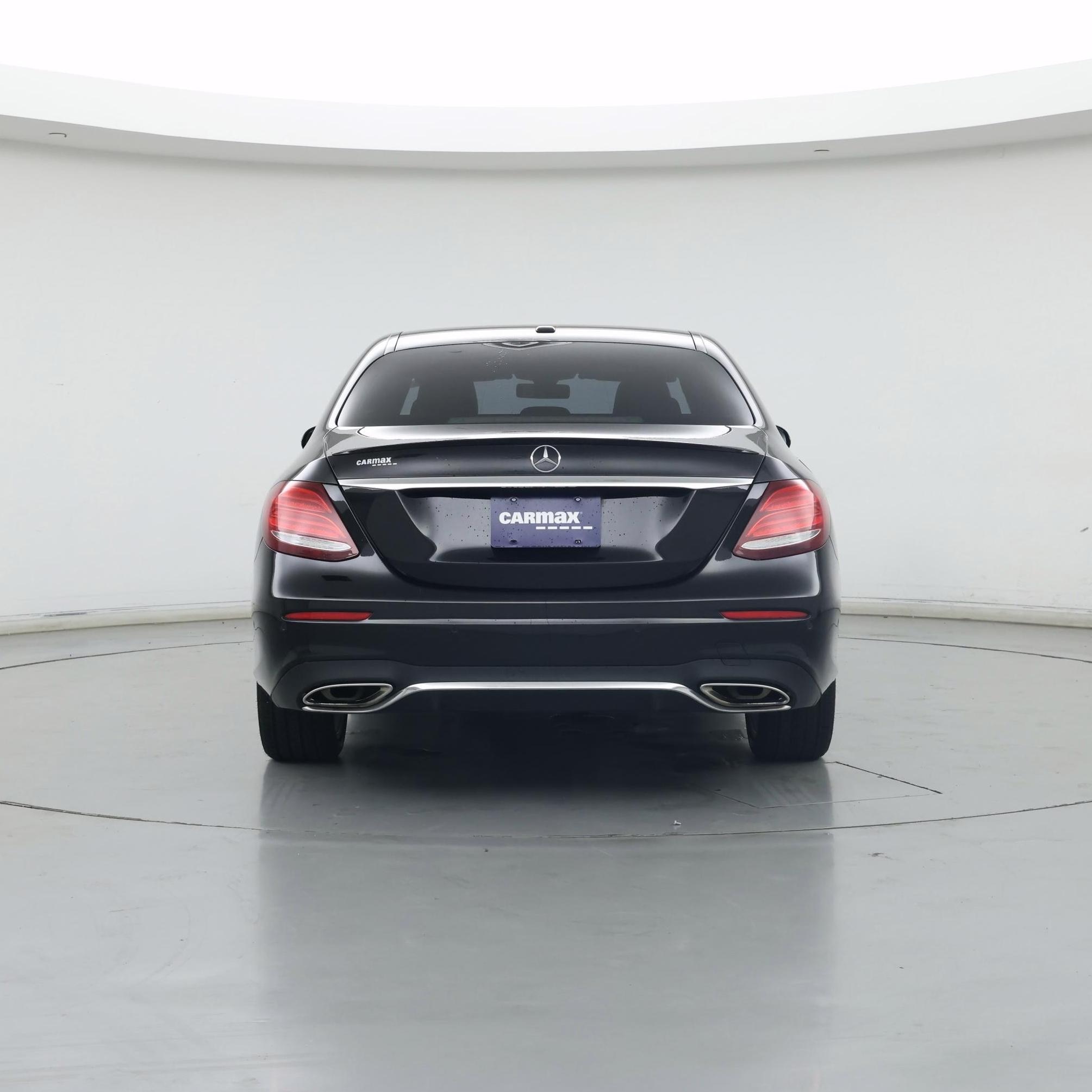 Thumbnail: 2017 Mercedes-Benz E-Class - 6
