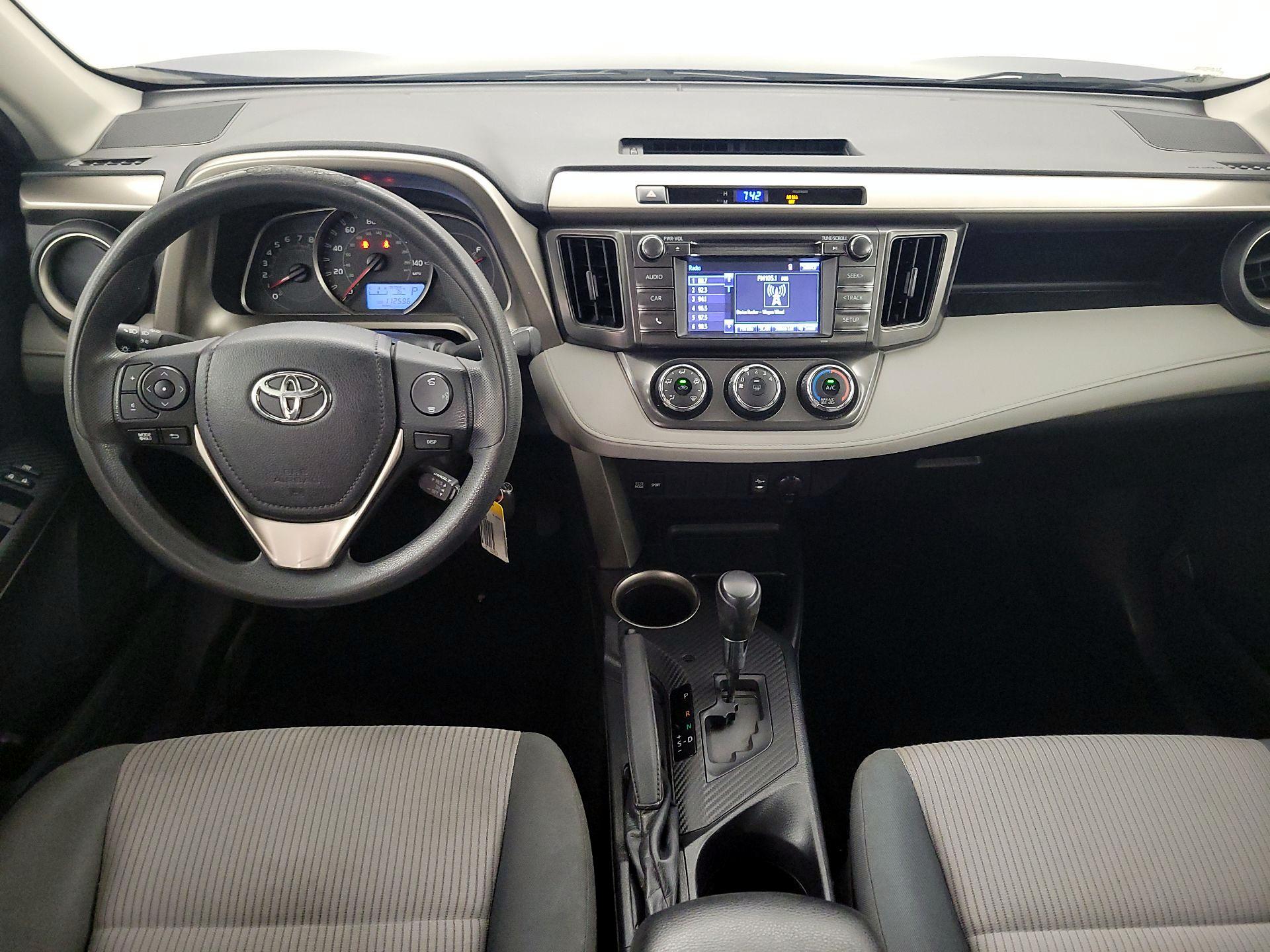 Thumbnail: 2015 Toyota RAV4 - 9