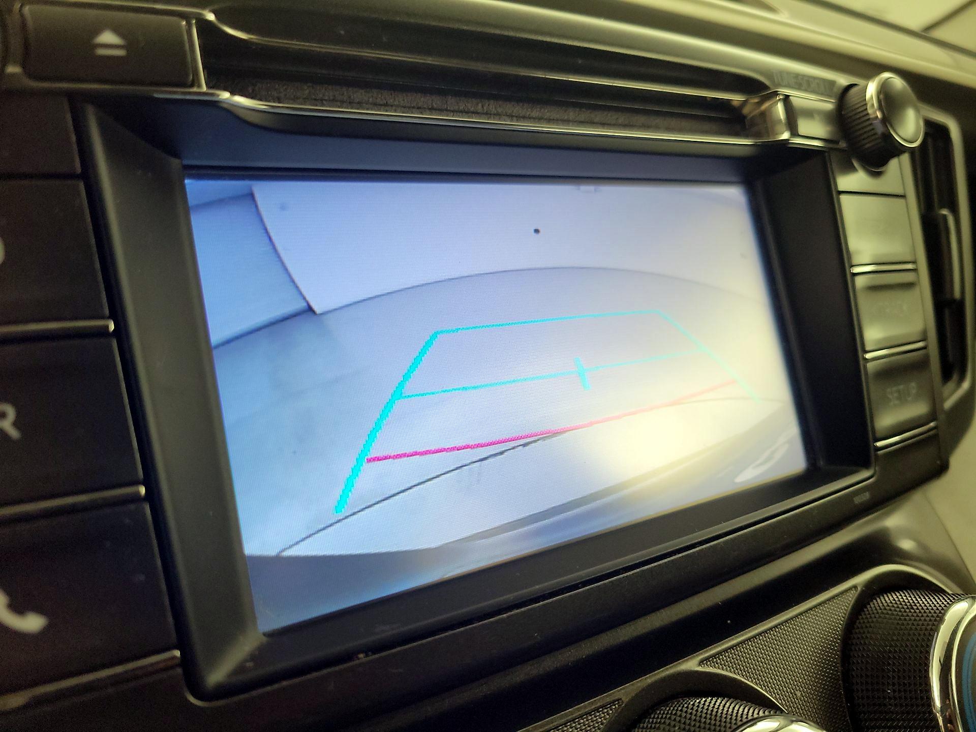 Thumbnail: 2015 Toyota RAV4 - 14