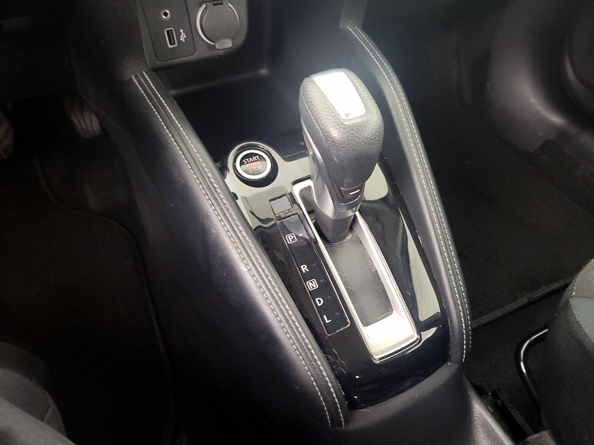 Thumbnail: 2019 Nissan Kicks - 17