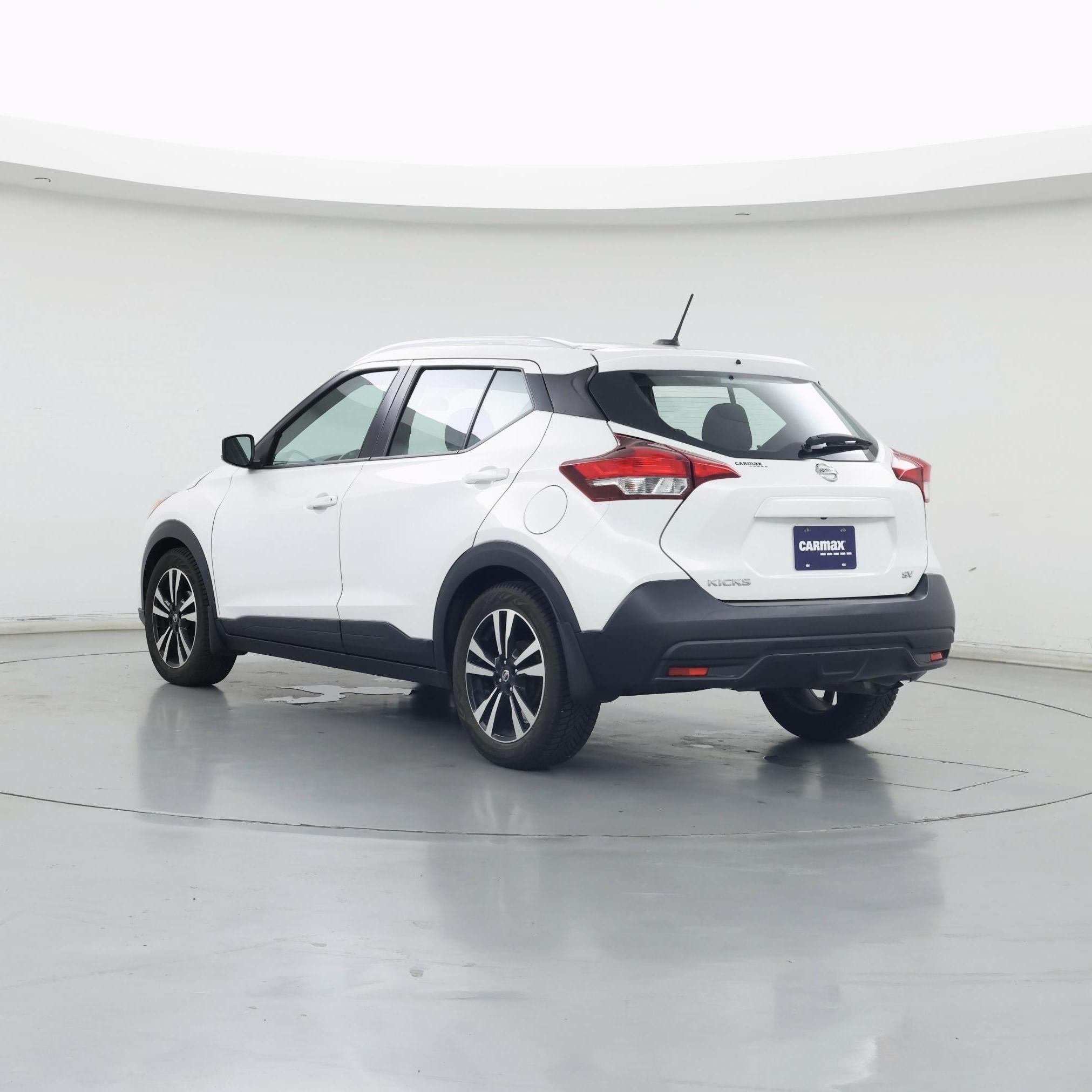 Thumbnail: 2019 Nissan Kicks - 2