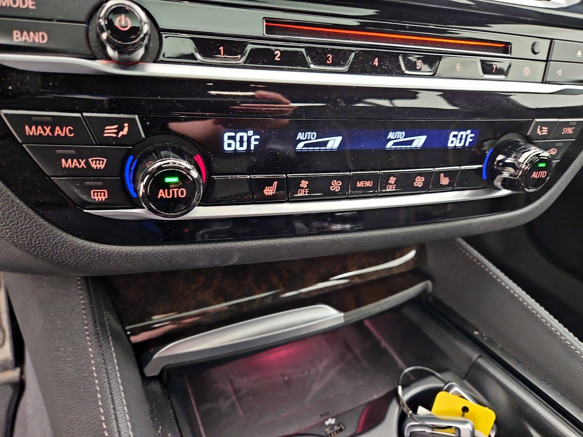Thumbnail: 2019 BMW 5 Series - 17