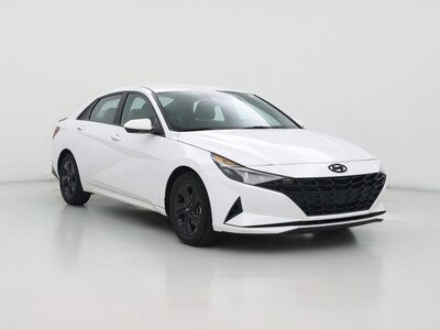 White 2023 Hyundai Elantra SEL