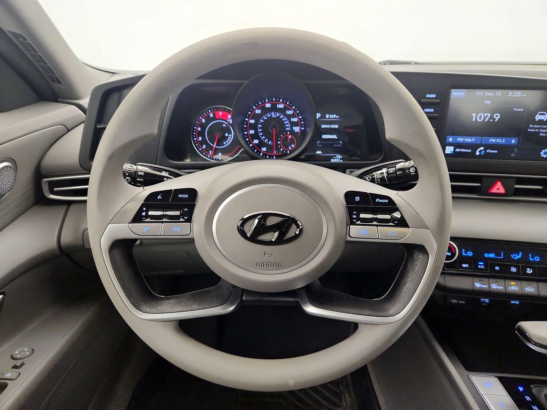 Thumbnail: 2023 Hyundai Elantra - 10
