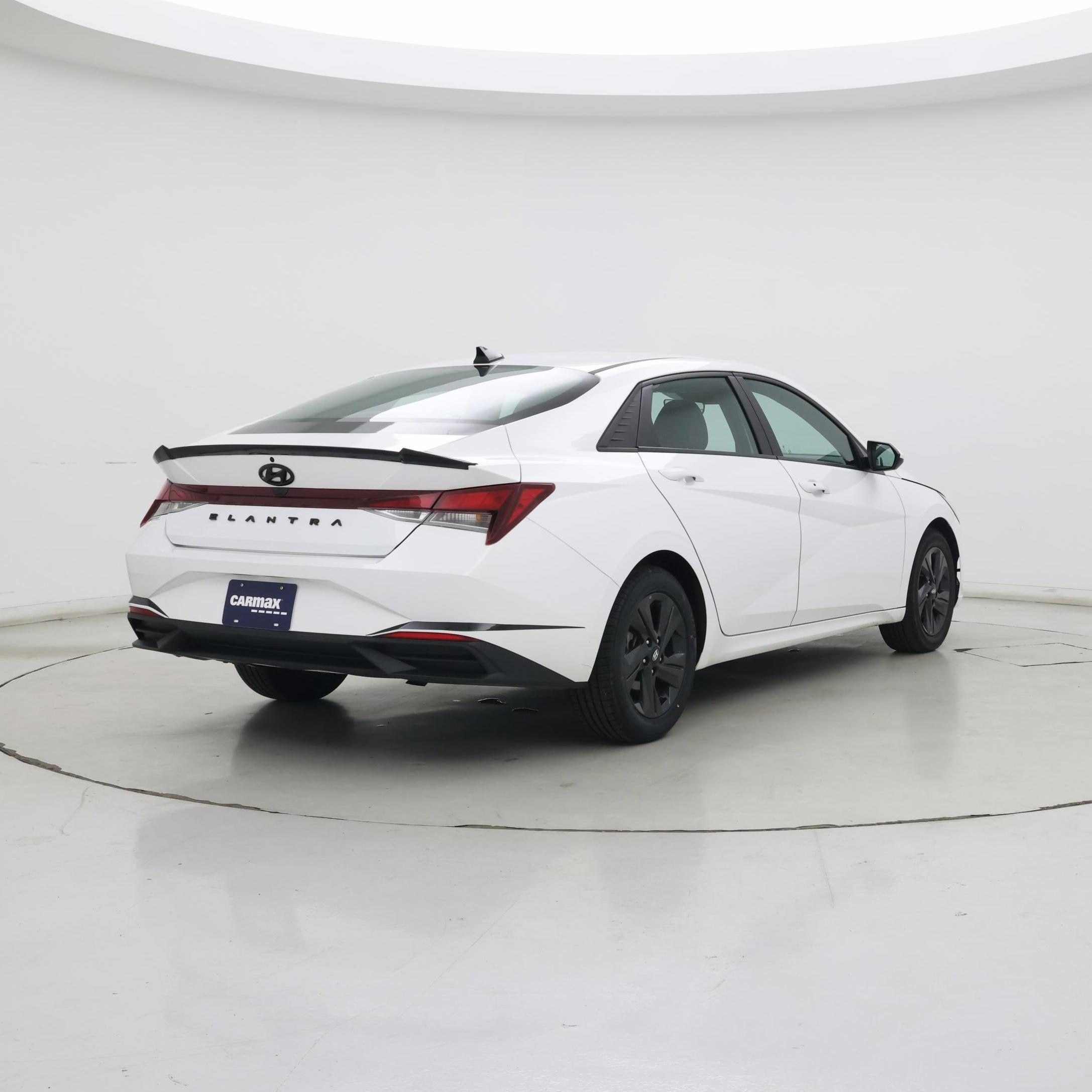 Thumbnail: 2023 Hyundai Elantra - 8