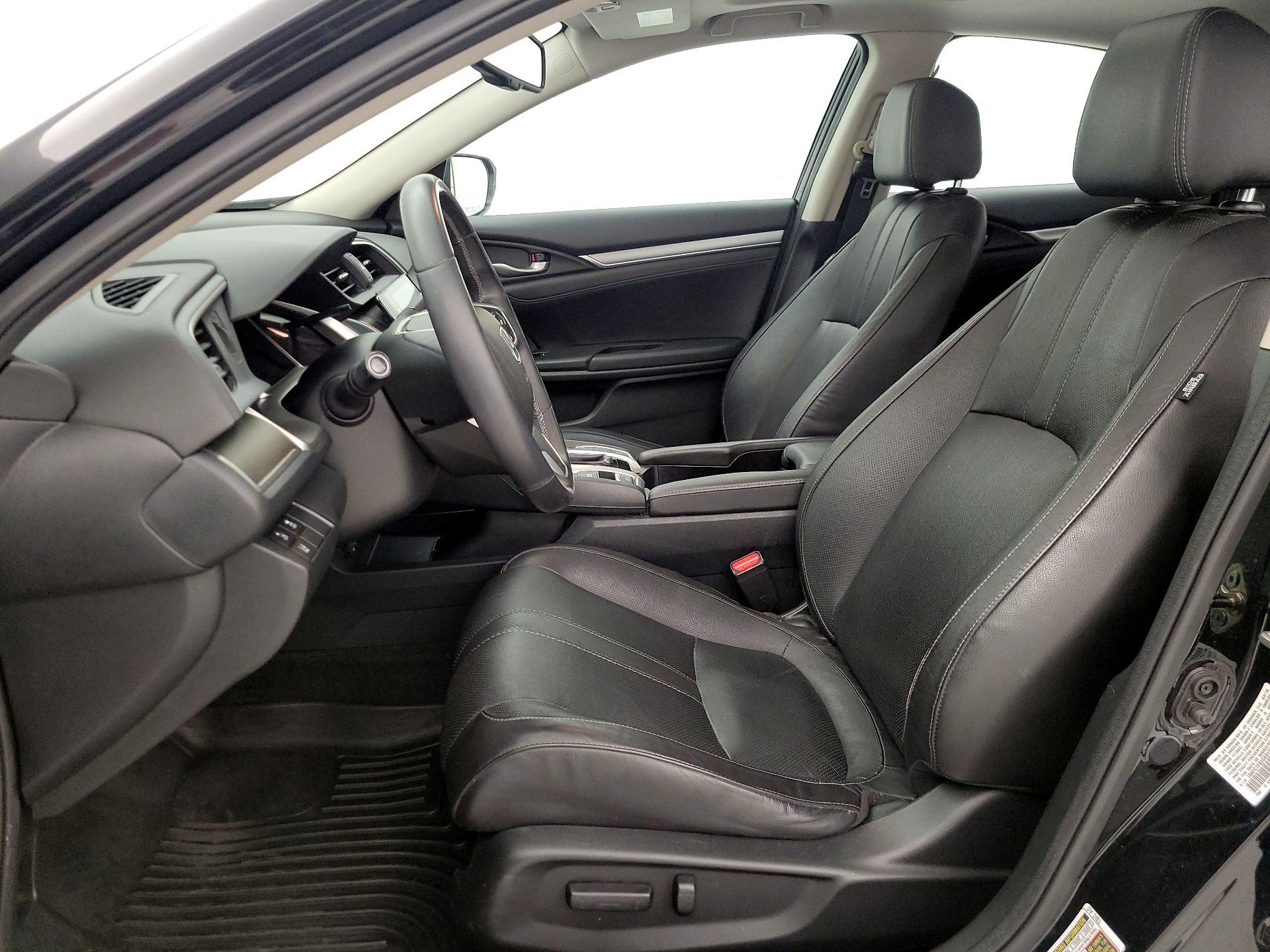 Thumbnail: 2016 Honda Civic - 11
