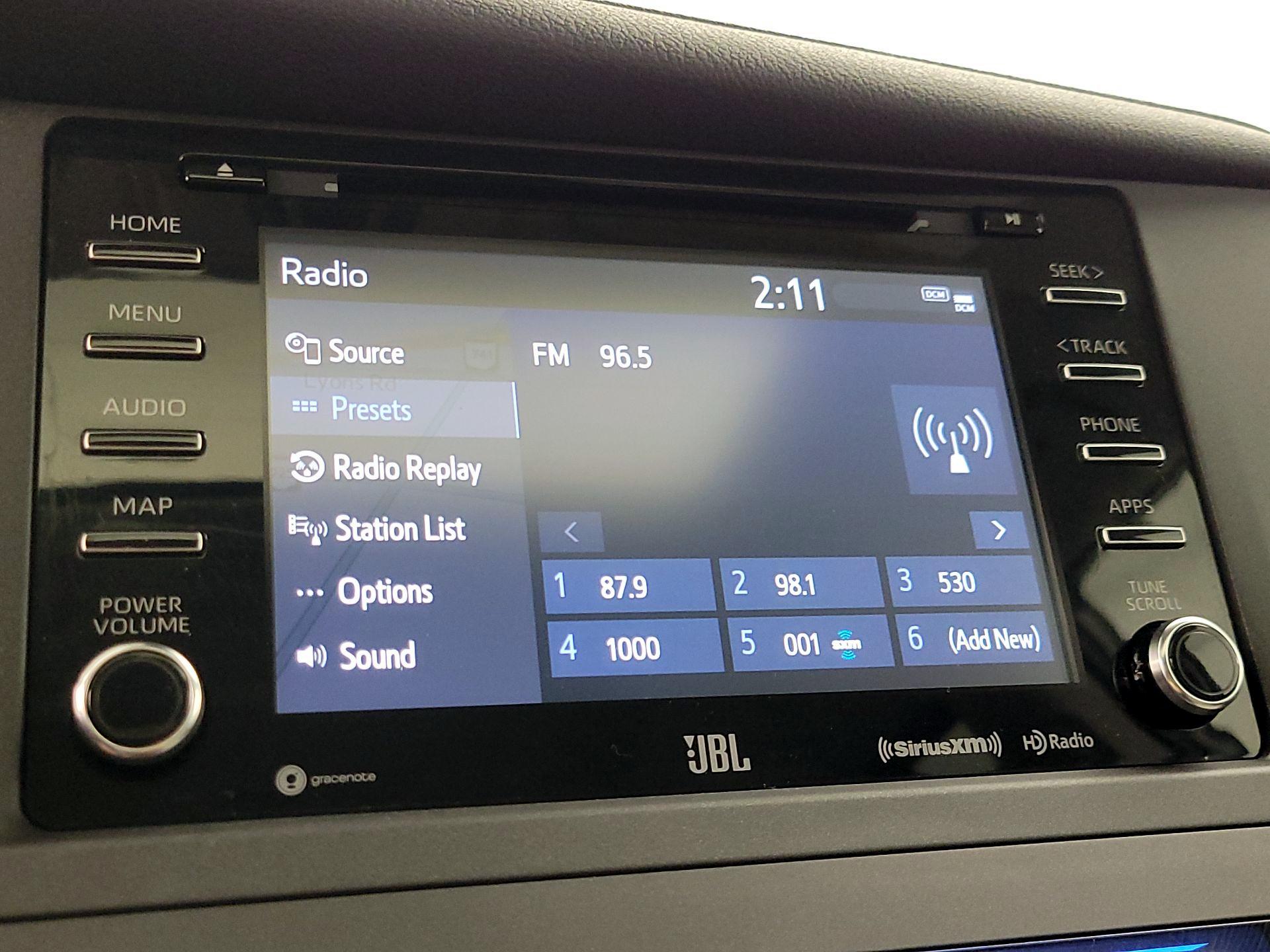 Thumbnail: 2019 Toyota Sienna - 16