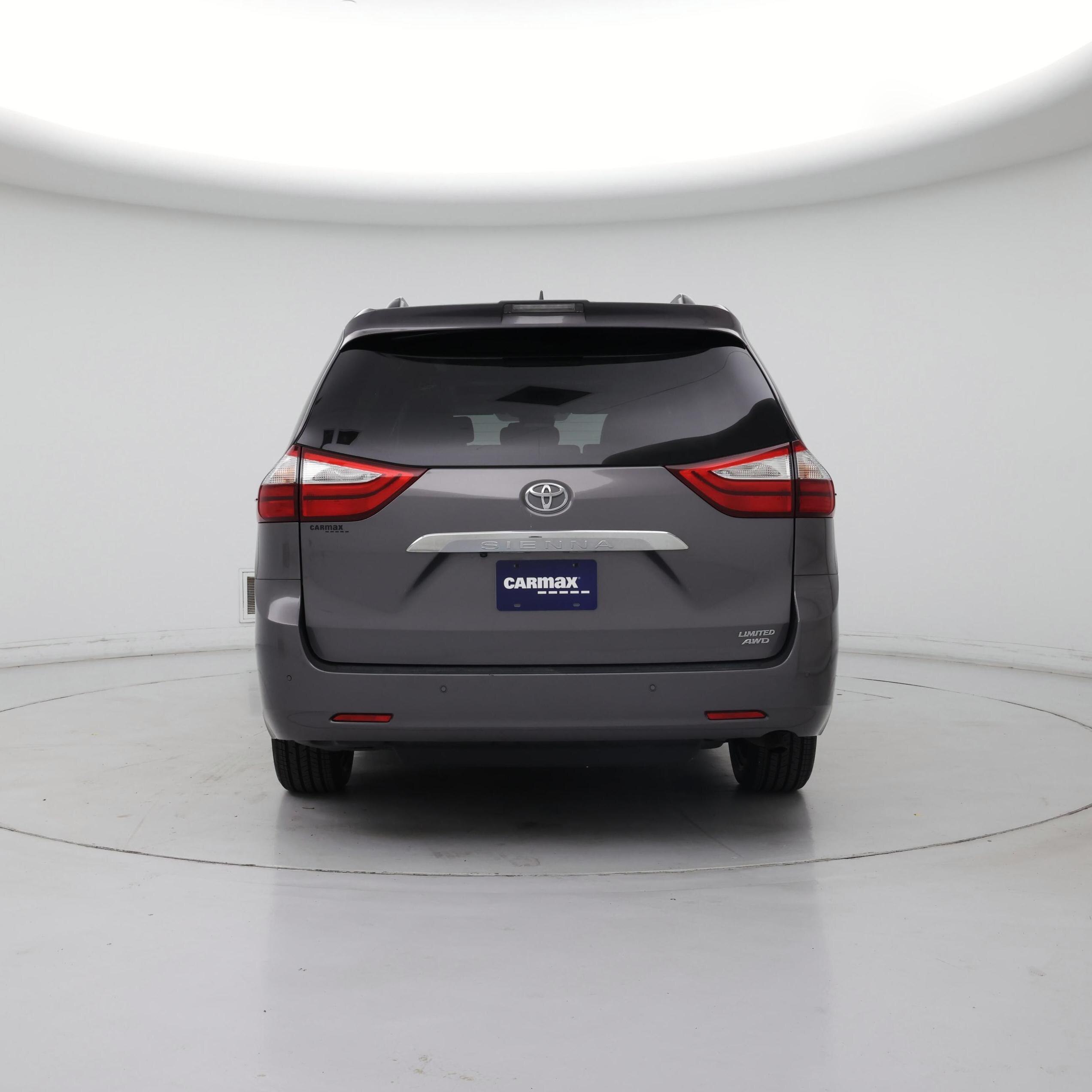 Thumbnail: 2019 Toyota Sienna - 6