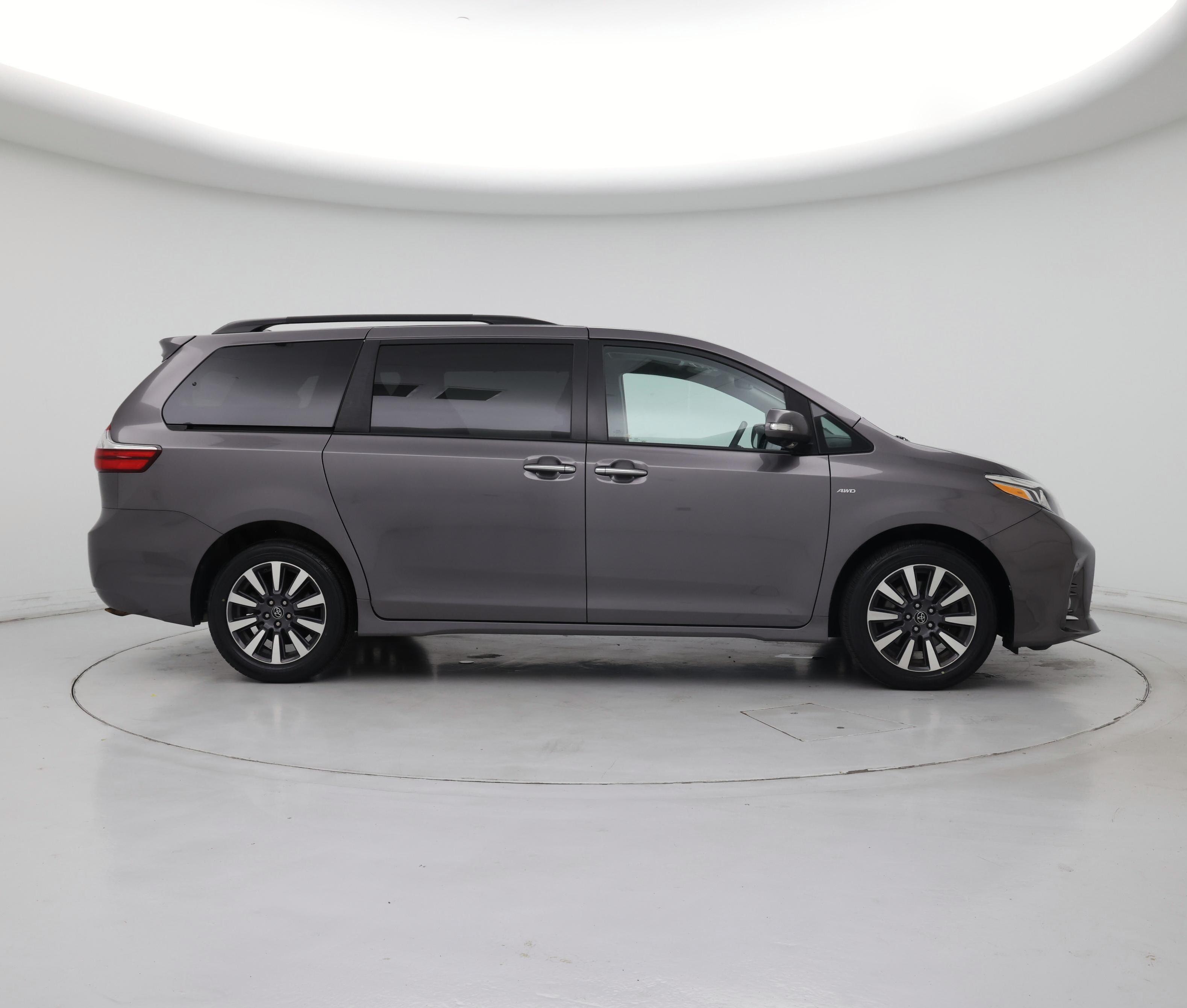 Thumbnail: 2019 Toyota Sienna - 7