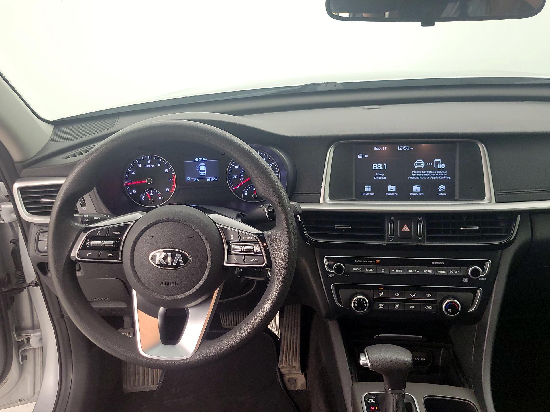 Thumbnail: 2020 Kia Optima - 9