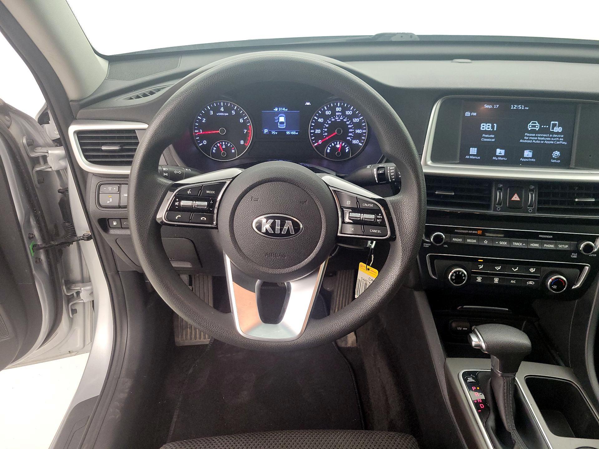 Thumbnail: 2020 Kia Optima - 10