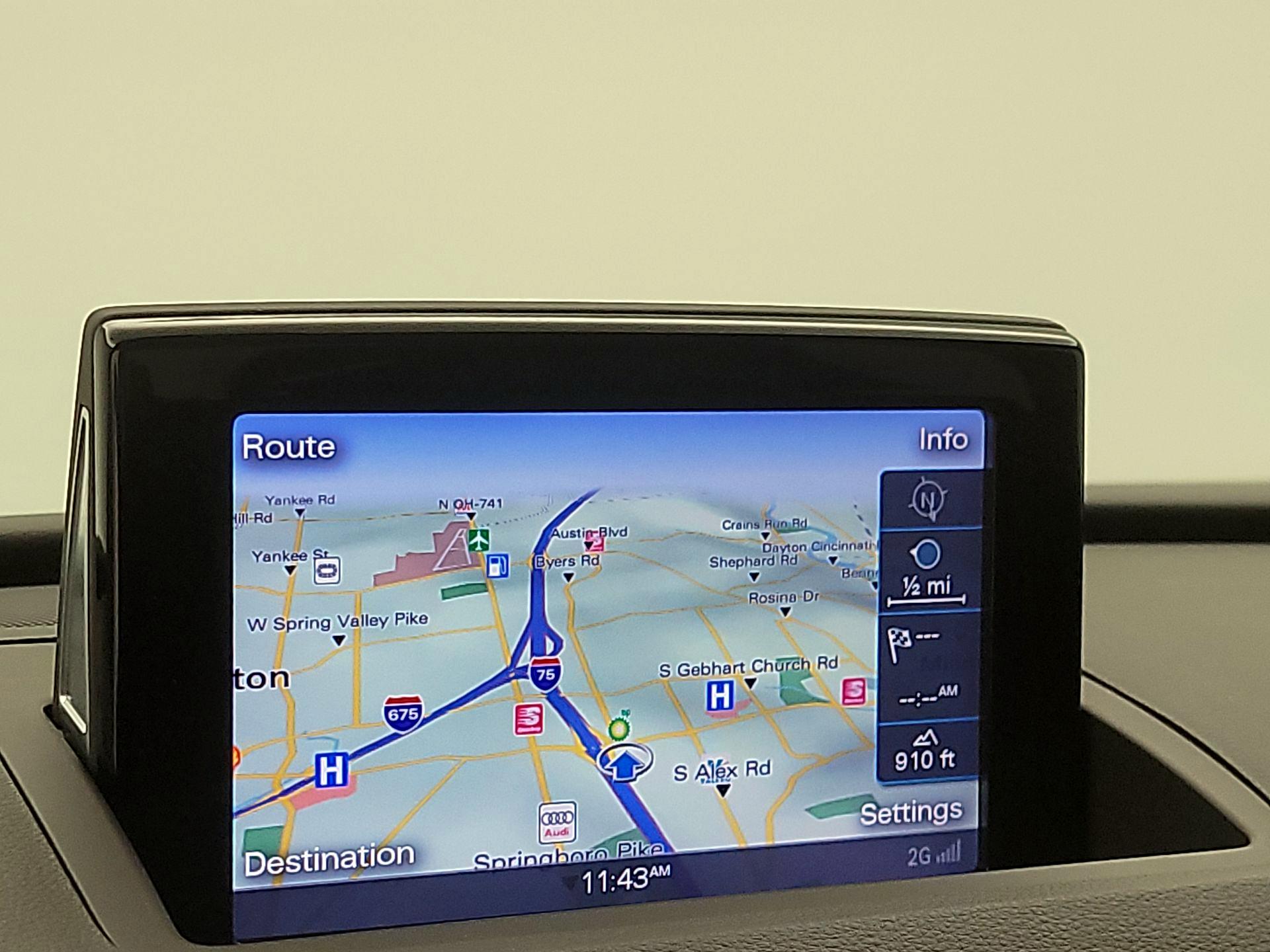 Thumbnail: 2018 Audi Q3 - 14