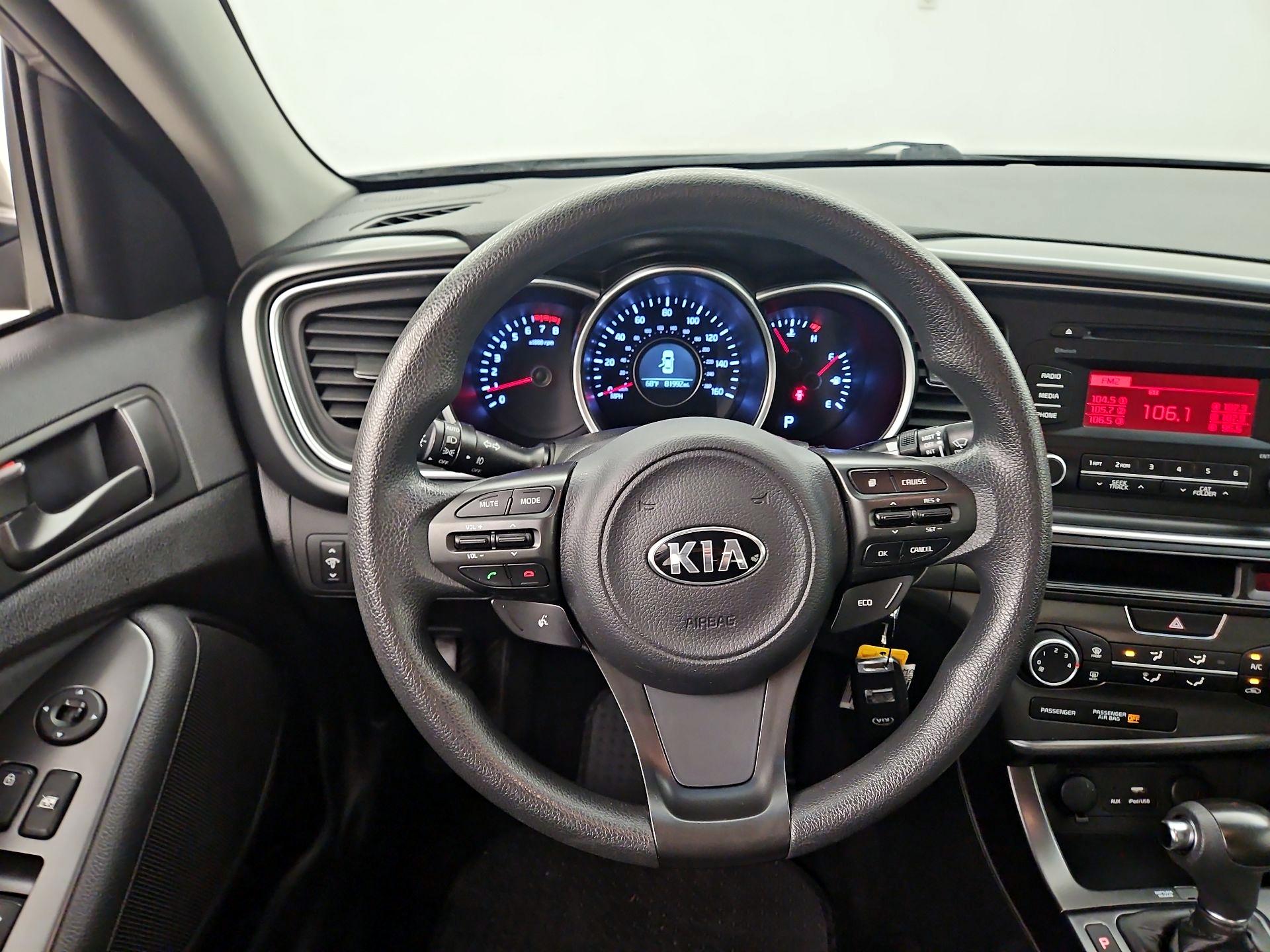 Thumbnail: 2015 Kia Optima - 10