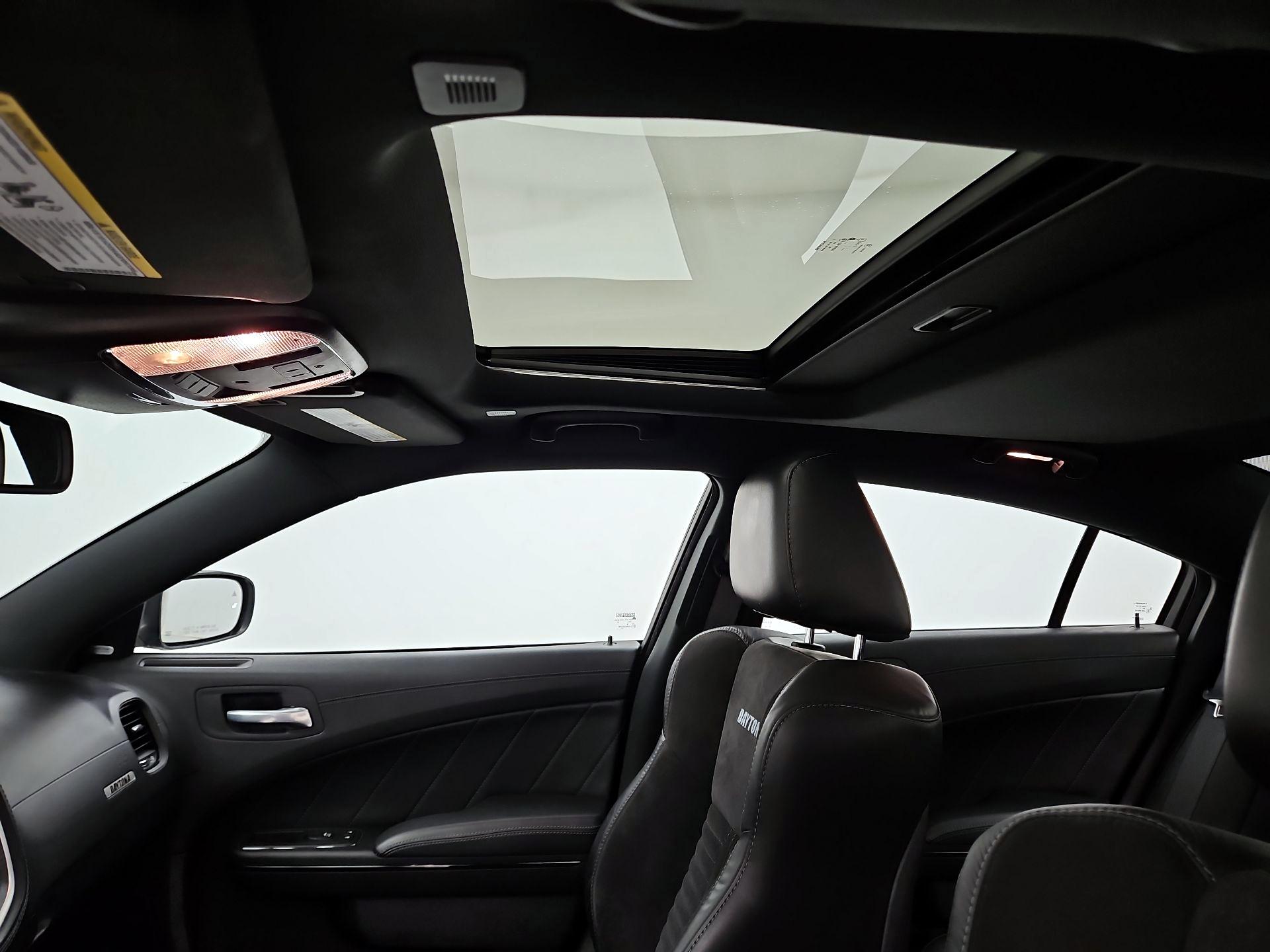 Thumbnail: 2021 Dodge Charger - 19