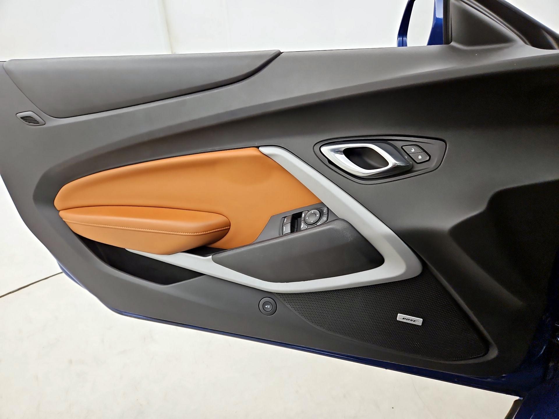 Thumbnail: 2019 Chevrolet Camaro - 12