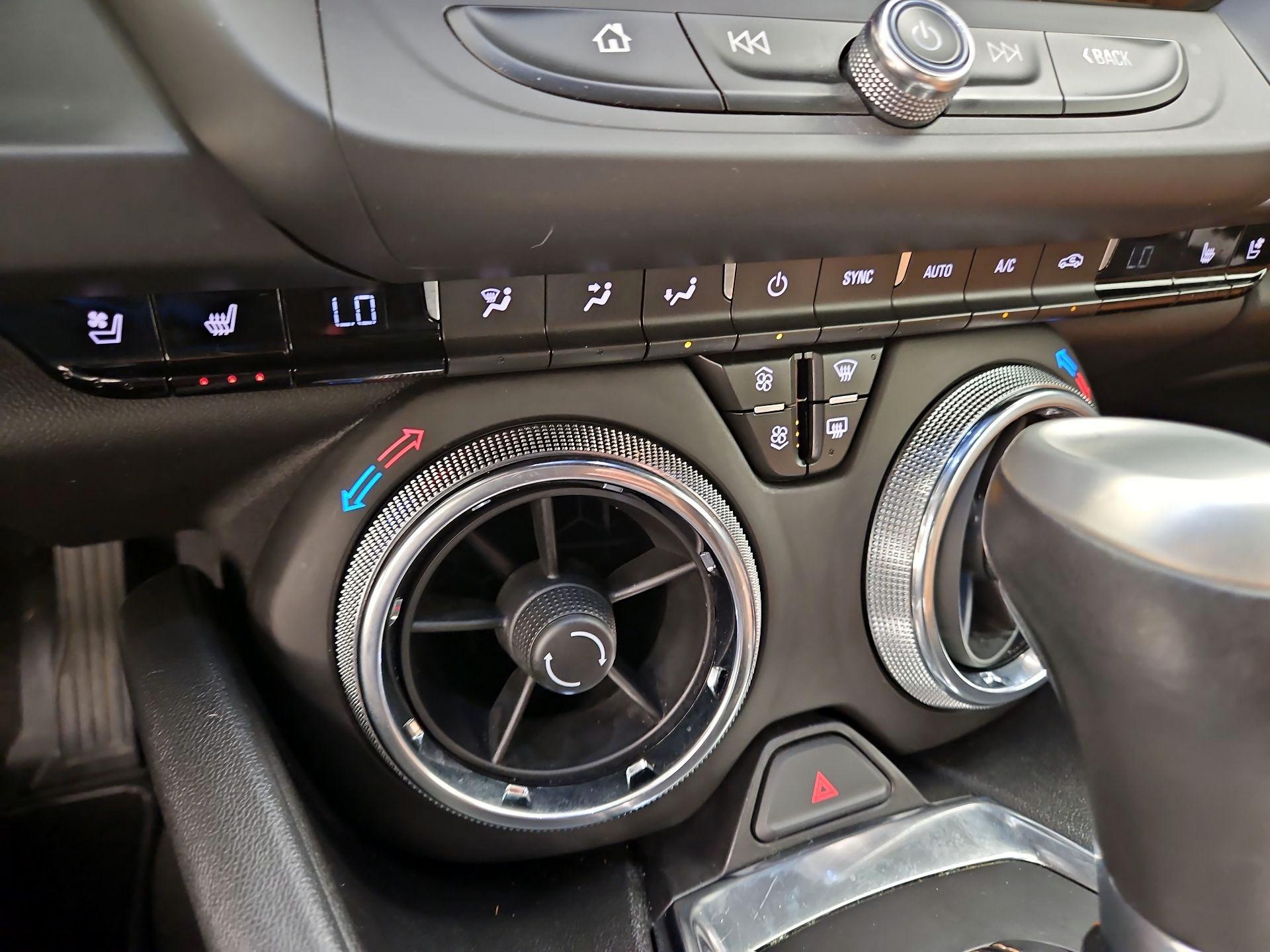 Thumbnail: 2019 Chevrolet Camaro - 15