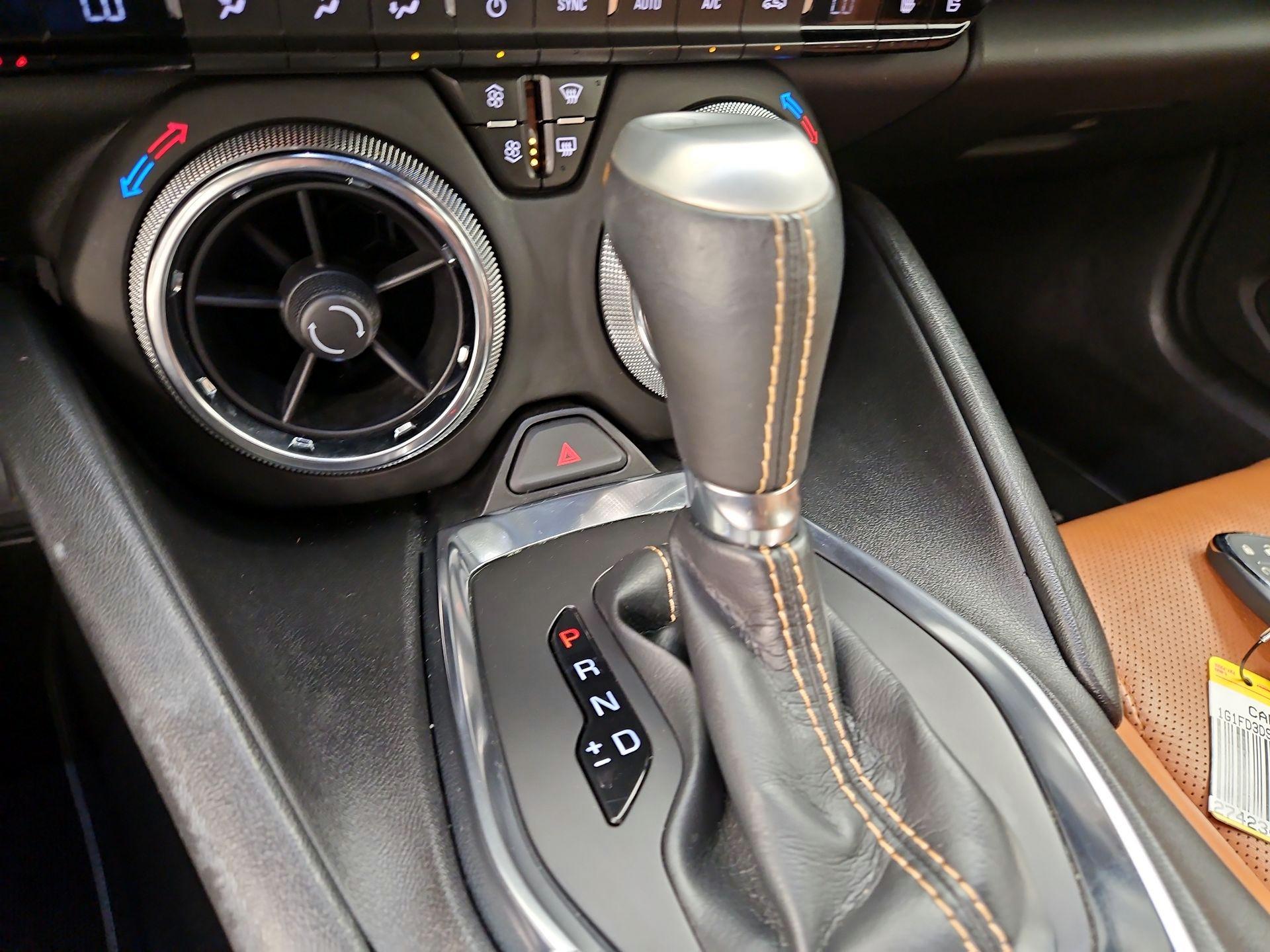 Thumbnail: 2019 Chevrolet Camaro - 16