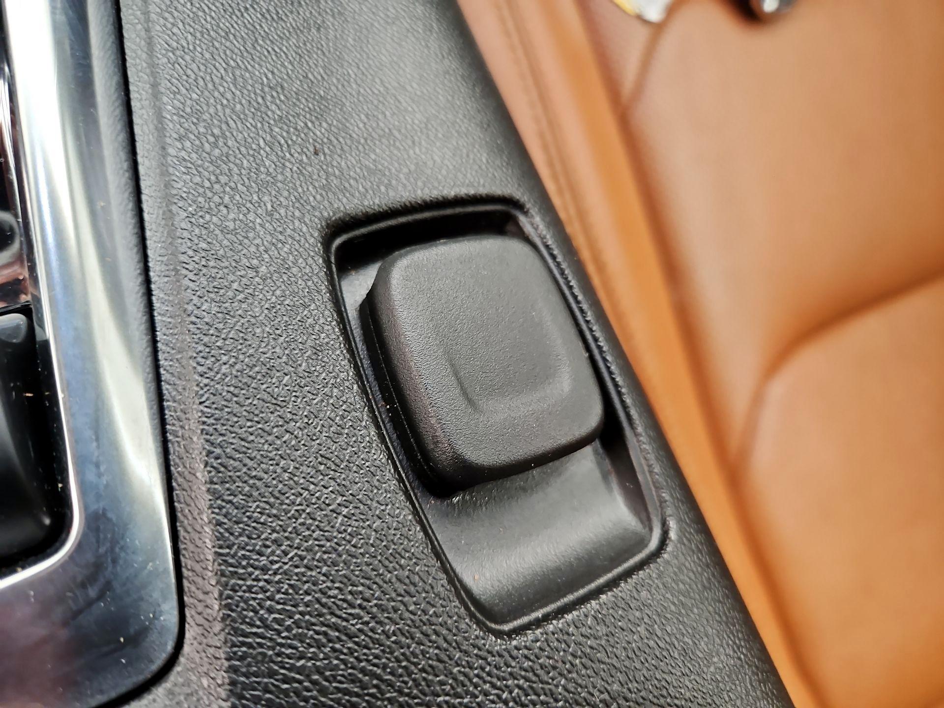 Thumbnail: 2019 Chevrolet Camaro - 17