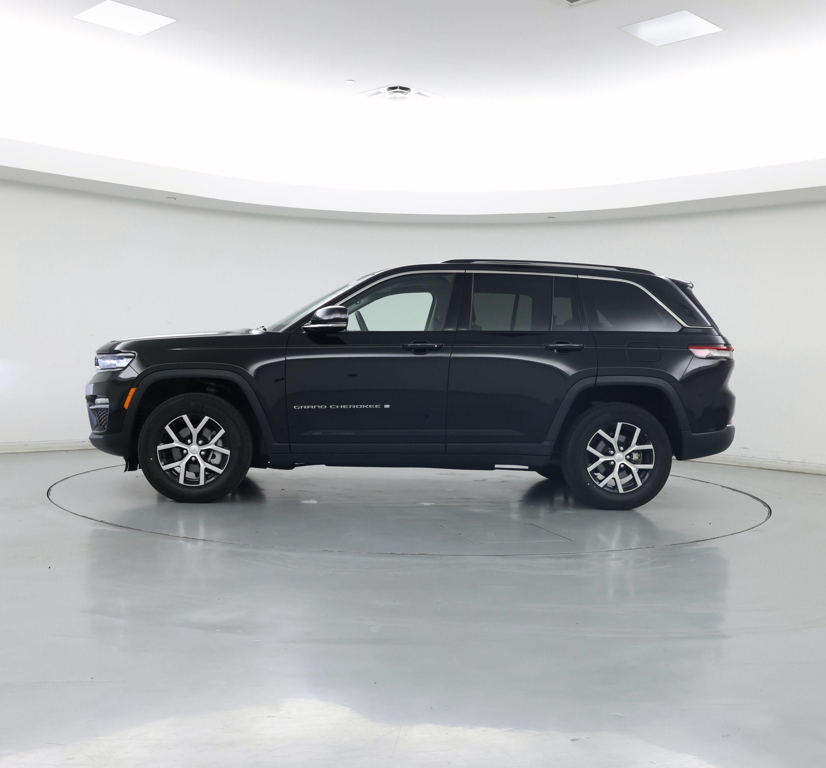 Thumbnail: 2023 Jeep Grand Cherokee - 3