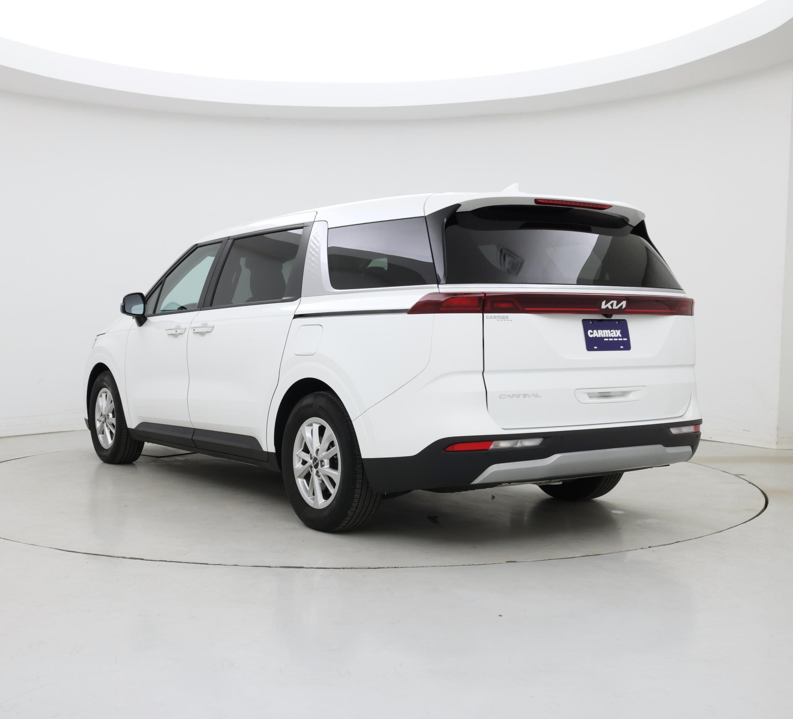 Thumbnail: 2023 Kia Carnival - 2