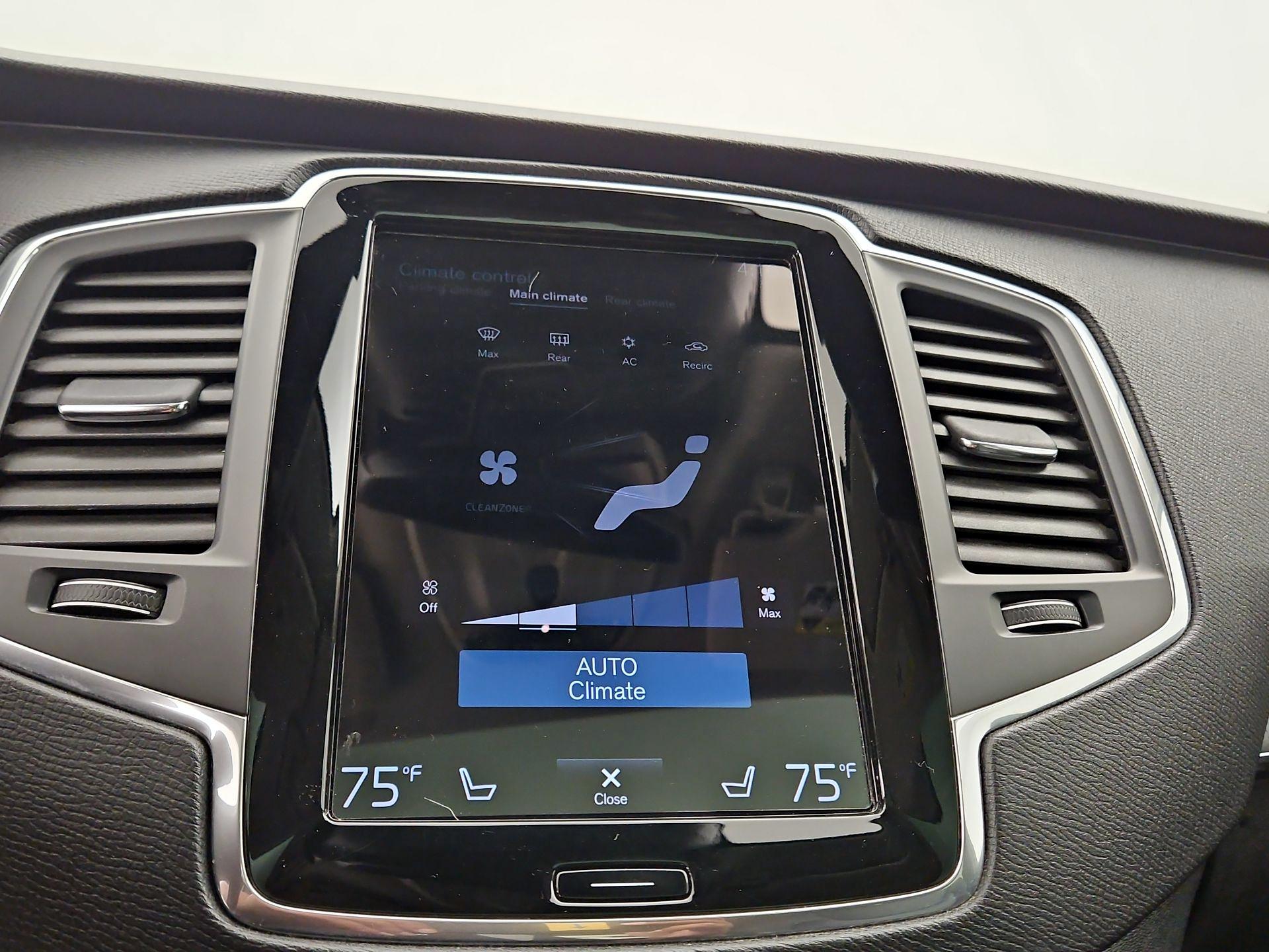 Thumbnail: 2020 Volvo XC90 - 17